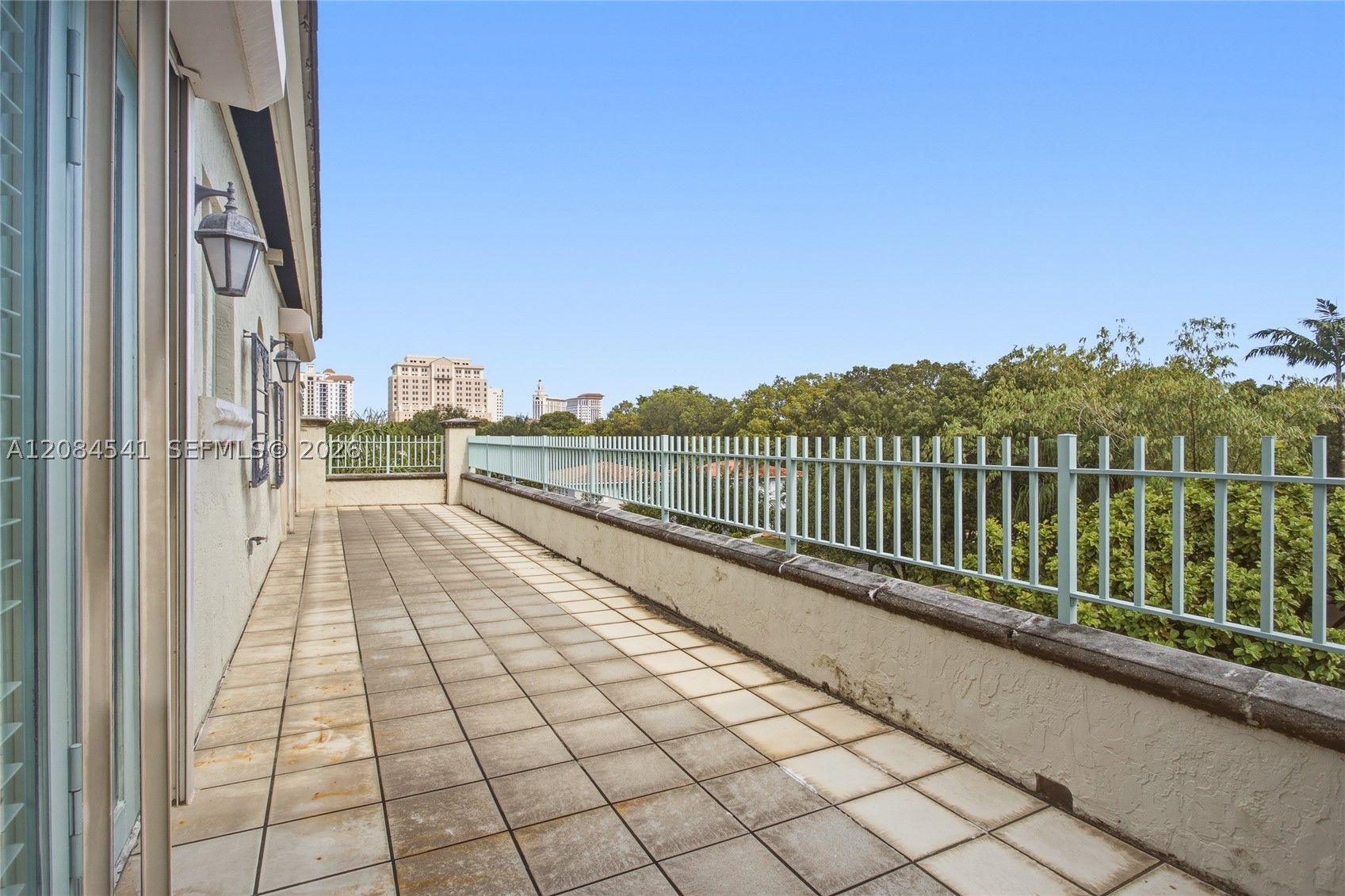 2600 Segovia St #703 Coral Gables, FL 33134