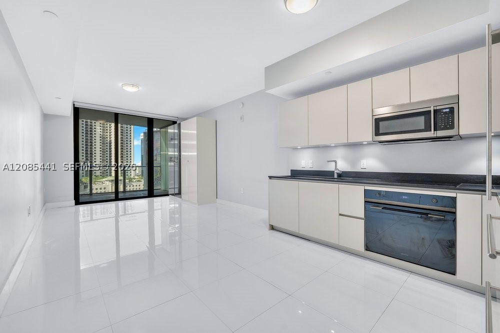 image 1010 Brickell13
