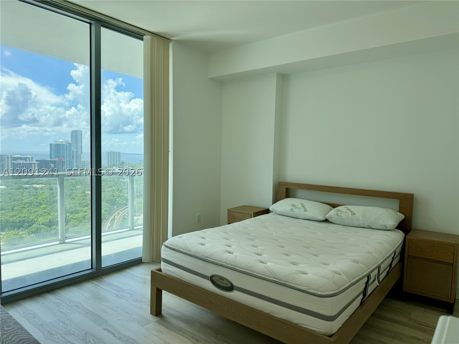 image Axis on Brickell South9