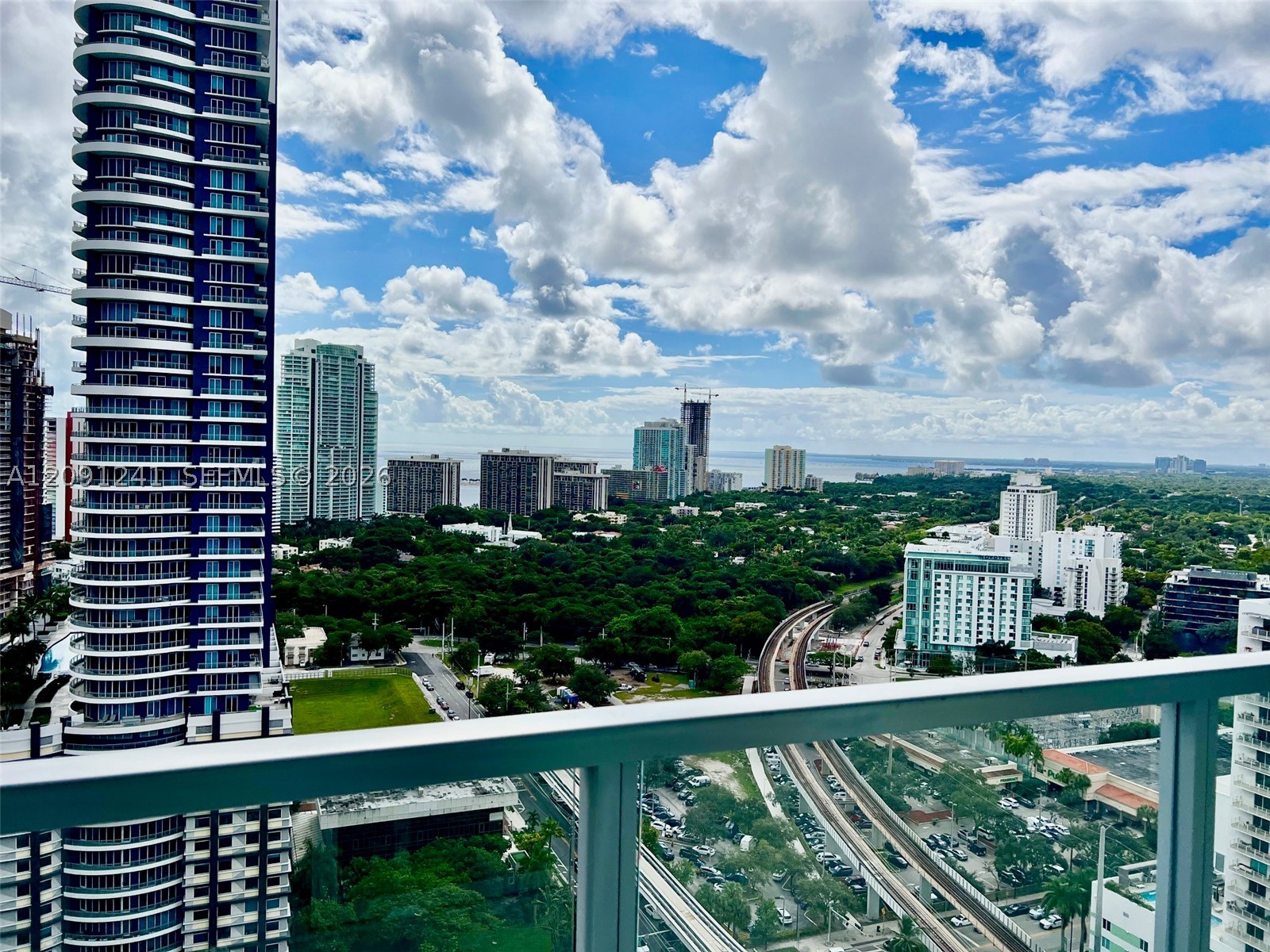 image Axis on Brickell South13