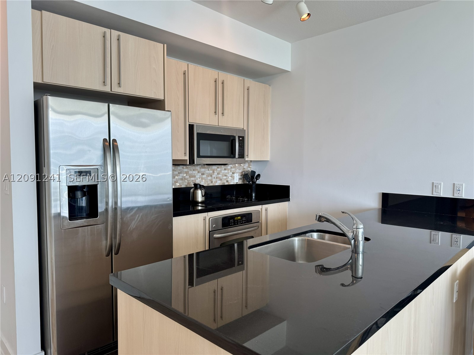 image Axis on Brickell South2