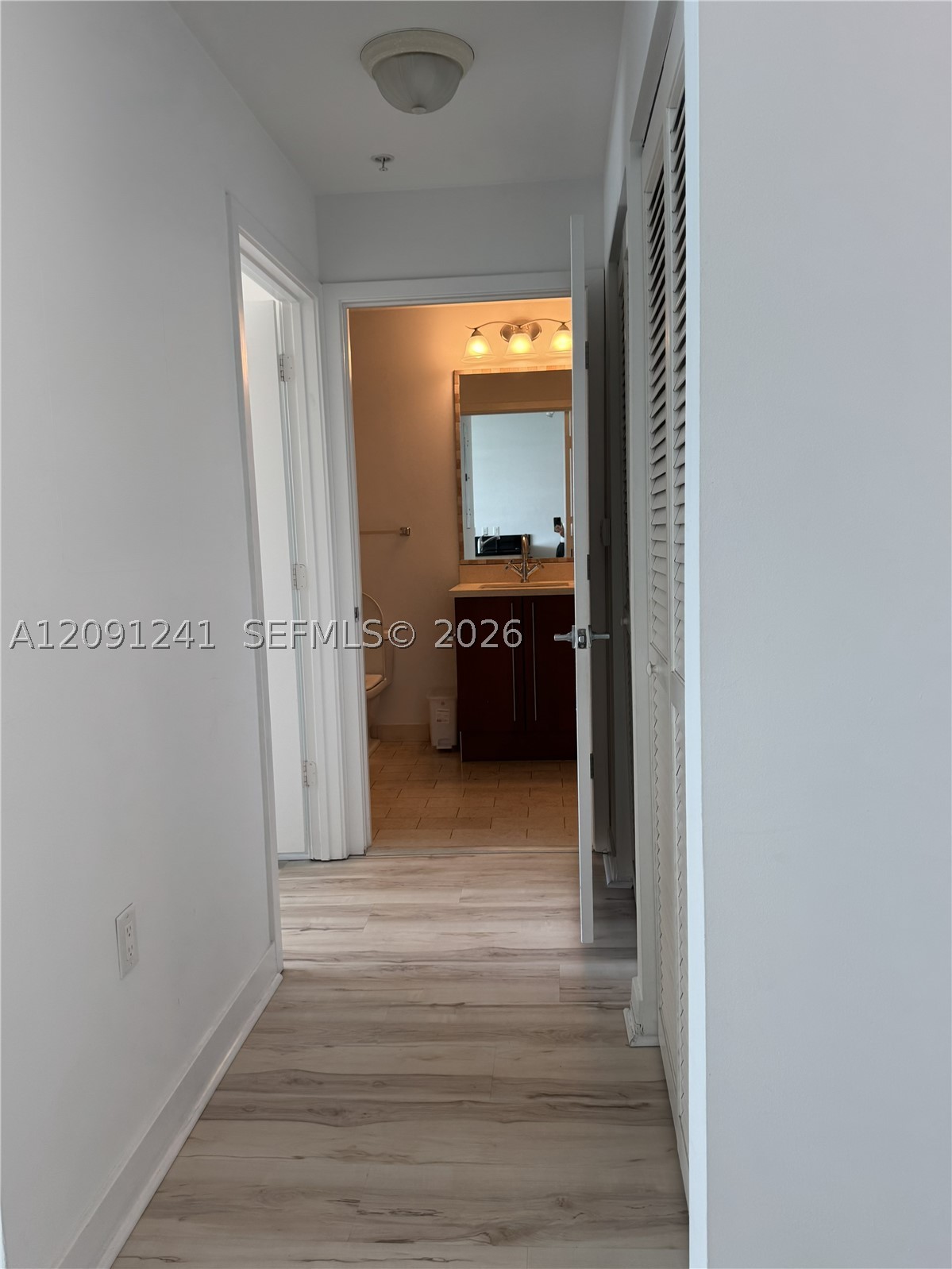 image Axis on Brickell South3