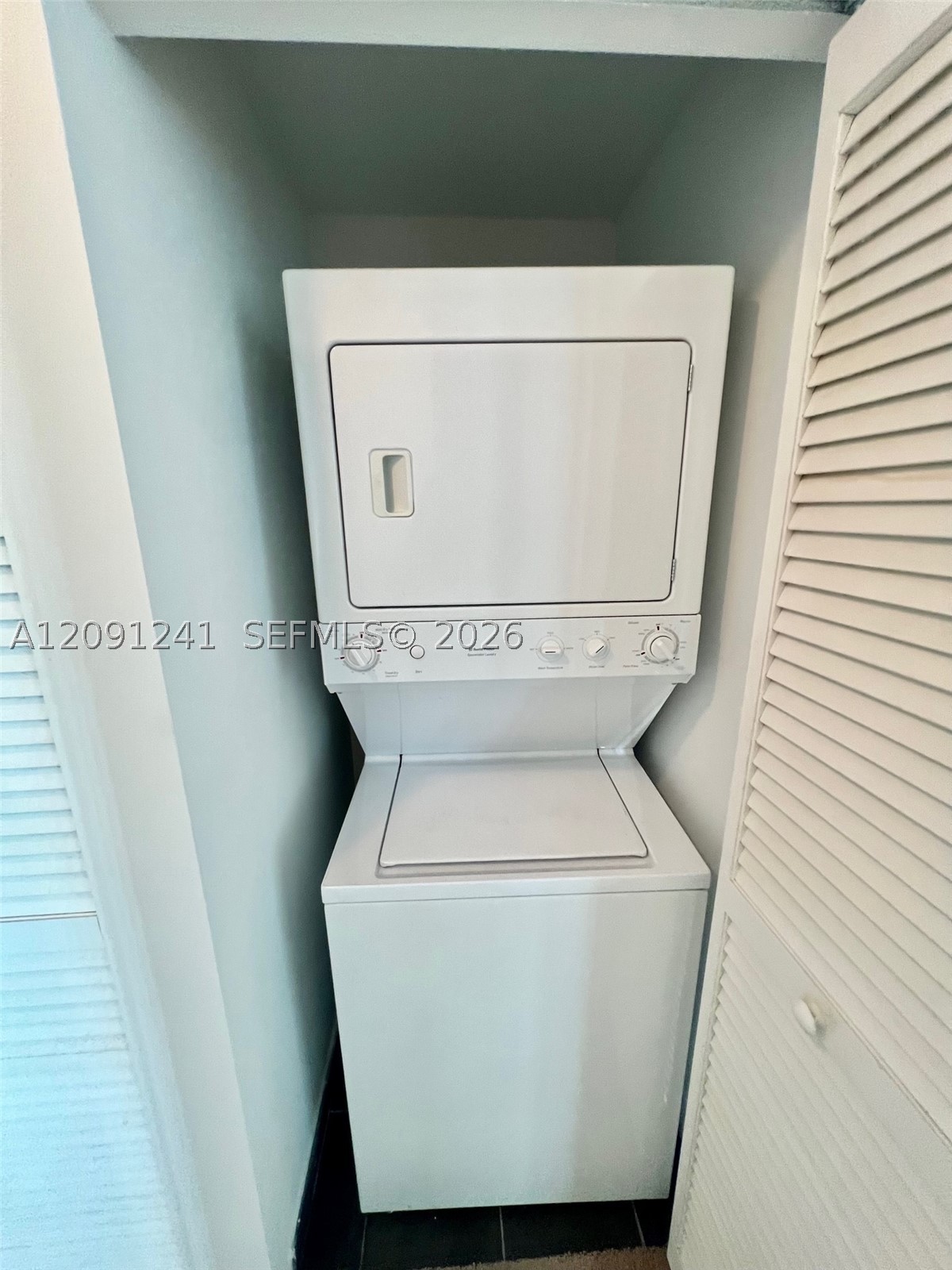 image Axis on Brickell South7