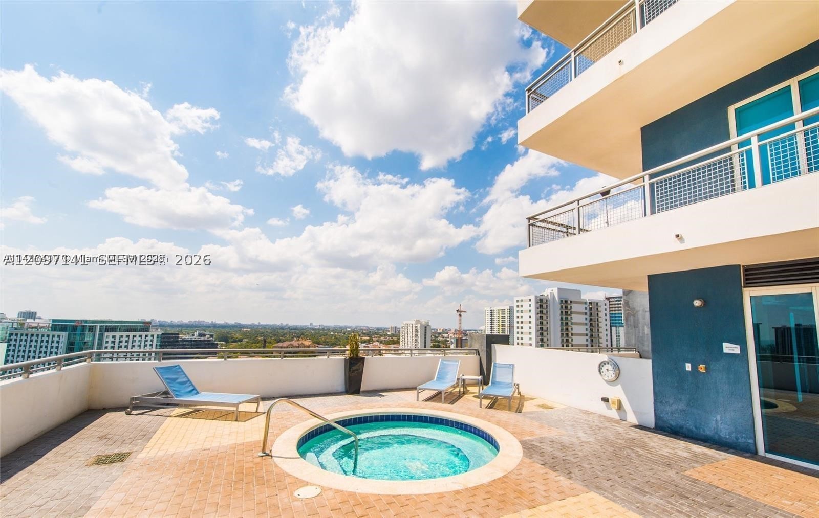 image Infinity at Brickell18