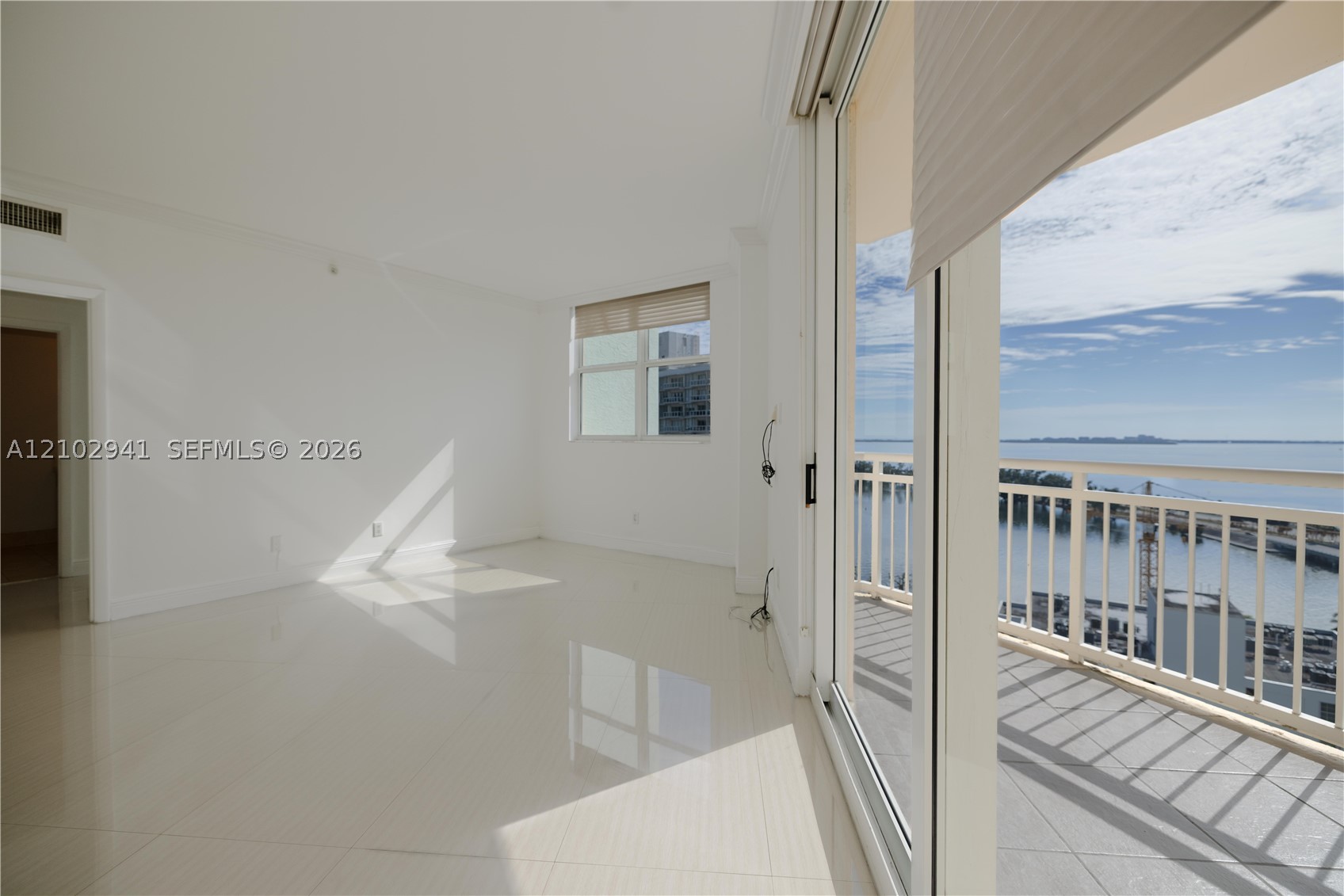 2475 Brickell Ave #1807