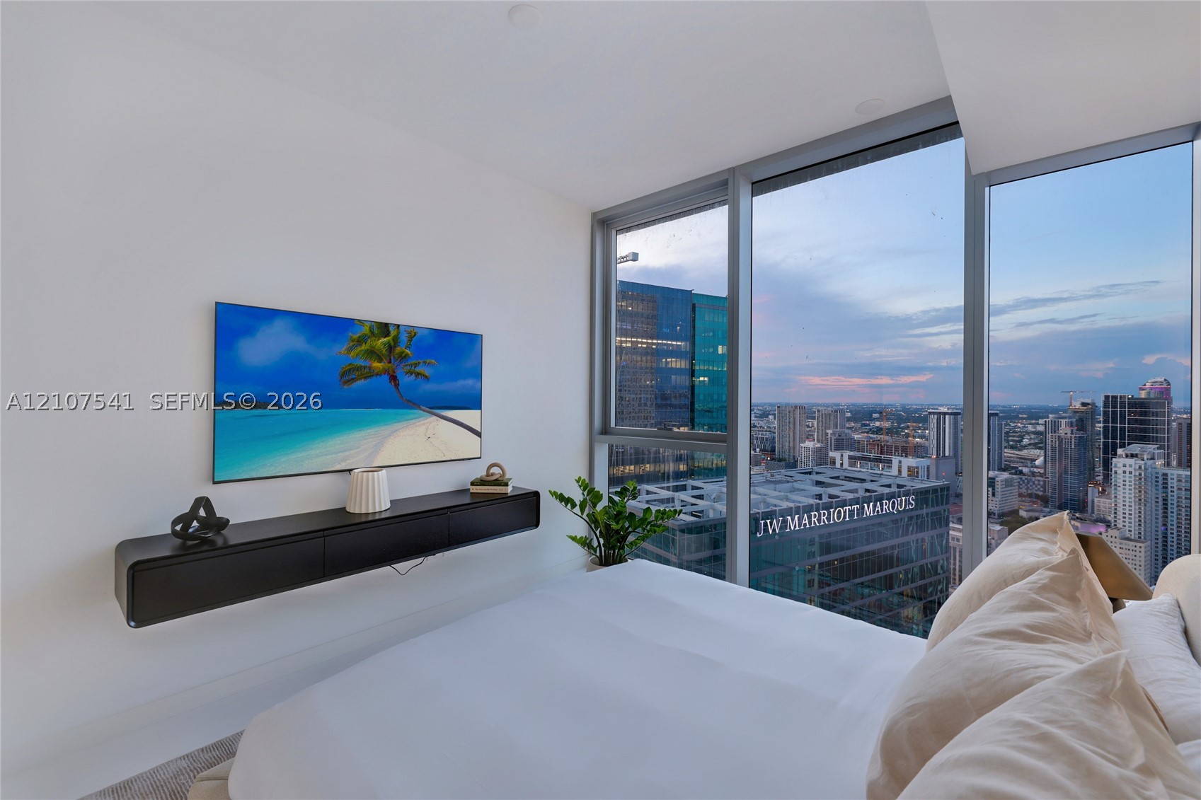 image Aston Martin Residences9