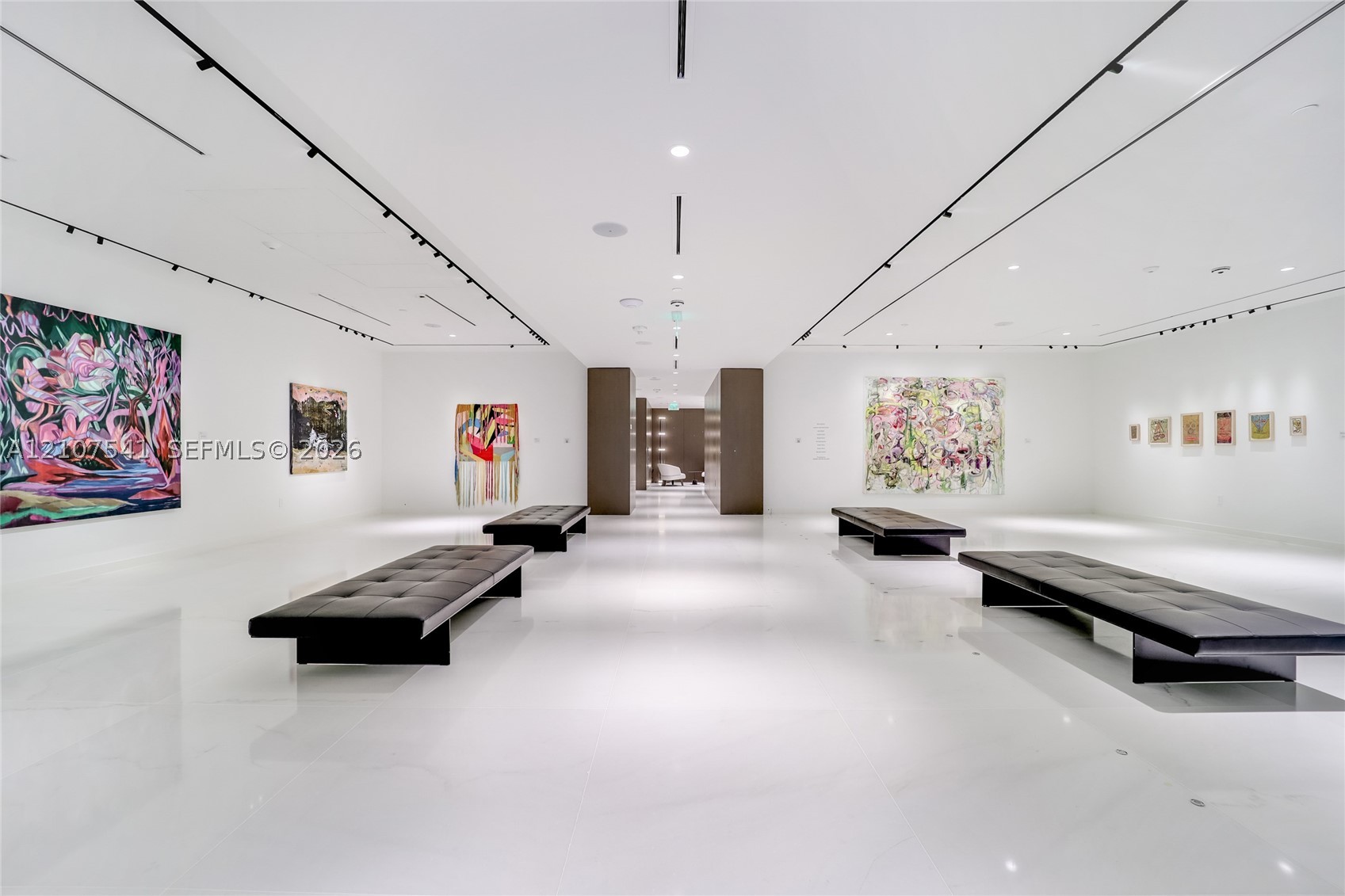 image Aston Martin Residences13