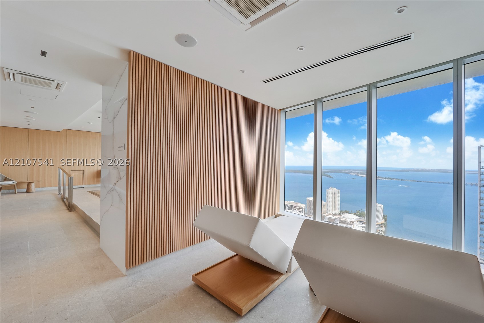image Aston Martin Residences18