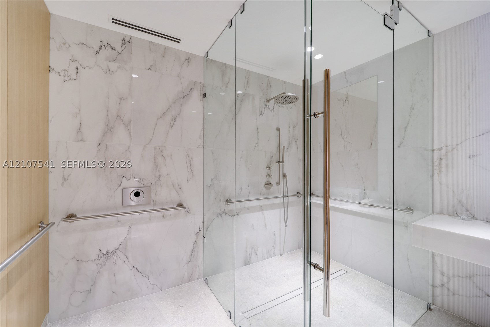 image Aston Martin Residences19