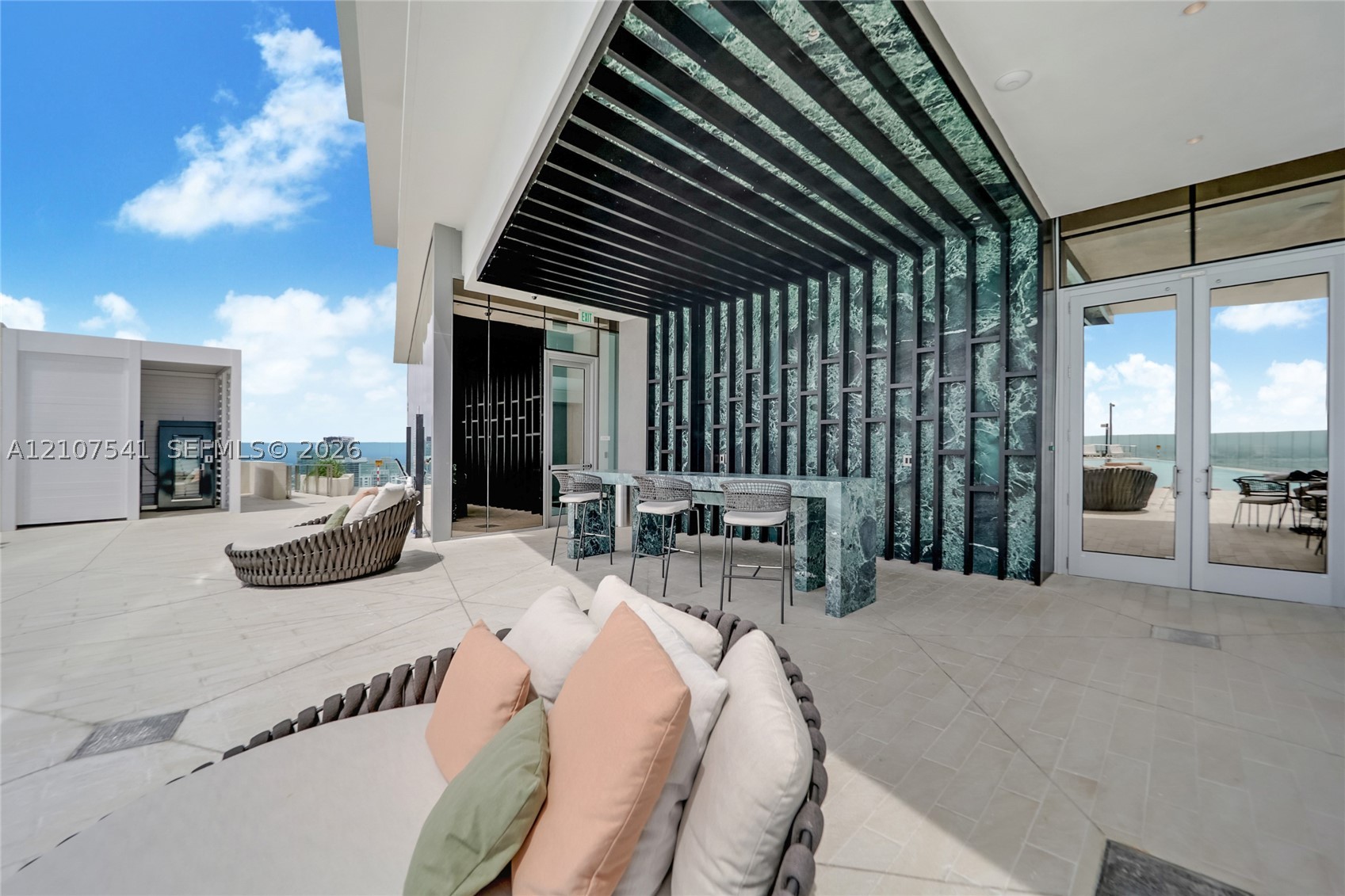 image Aston Martin Residences23