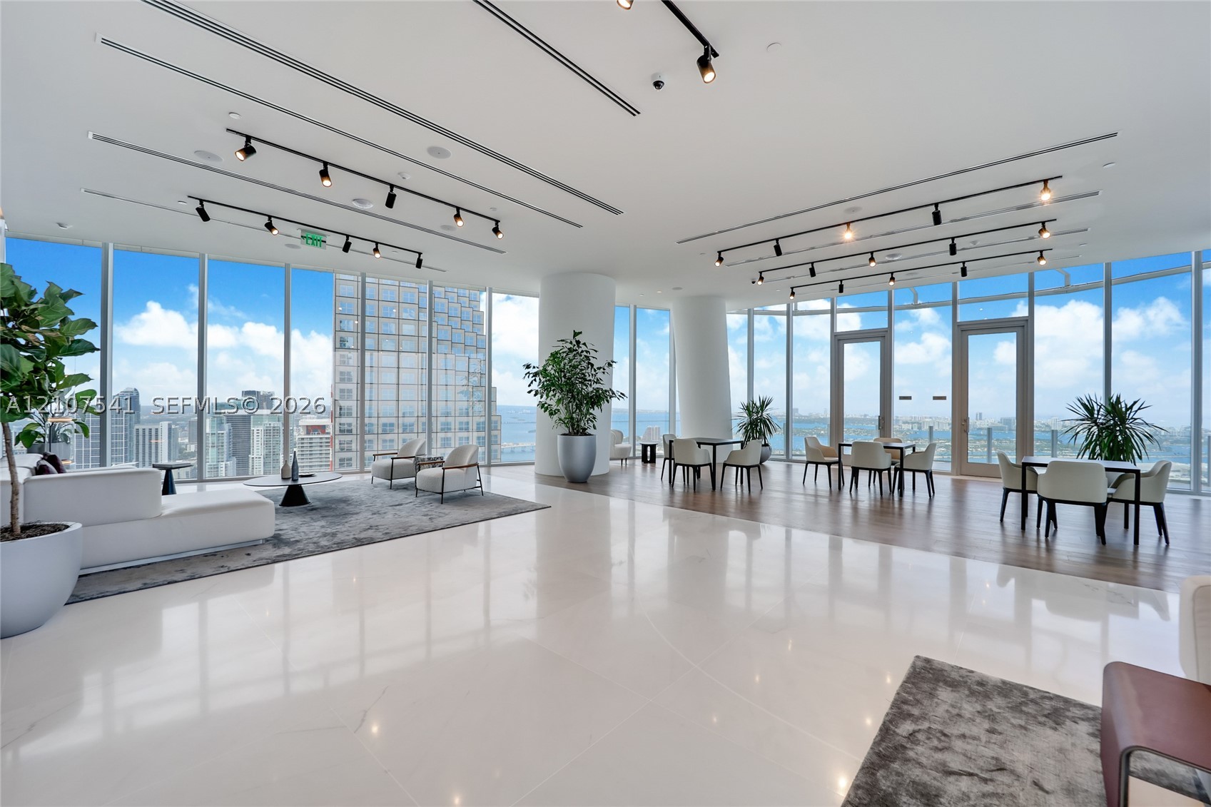 image Aston Martin Residences26