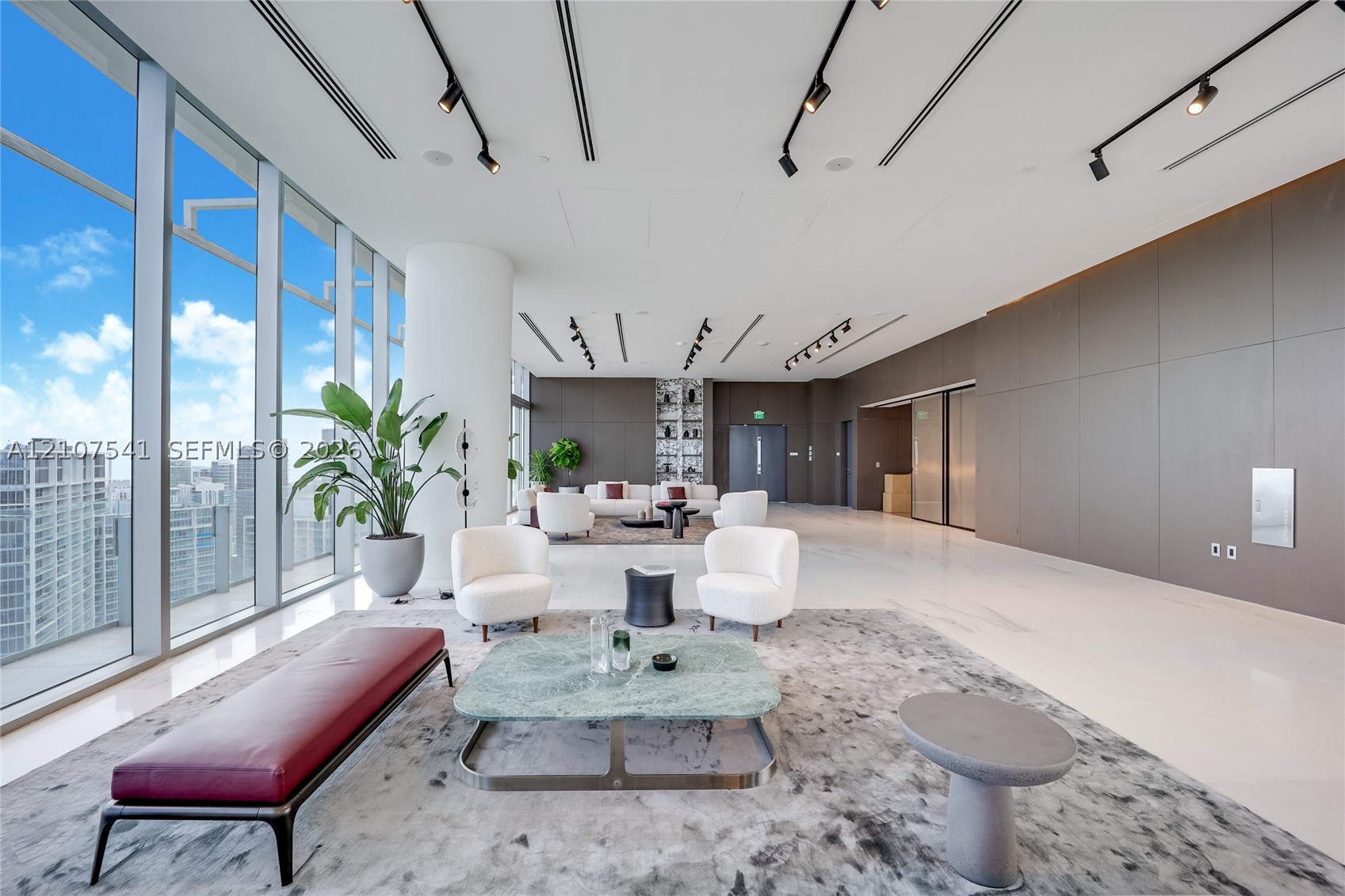 image Aston Martin Residences27