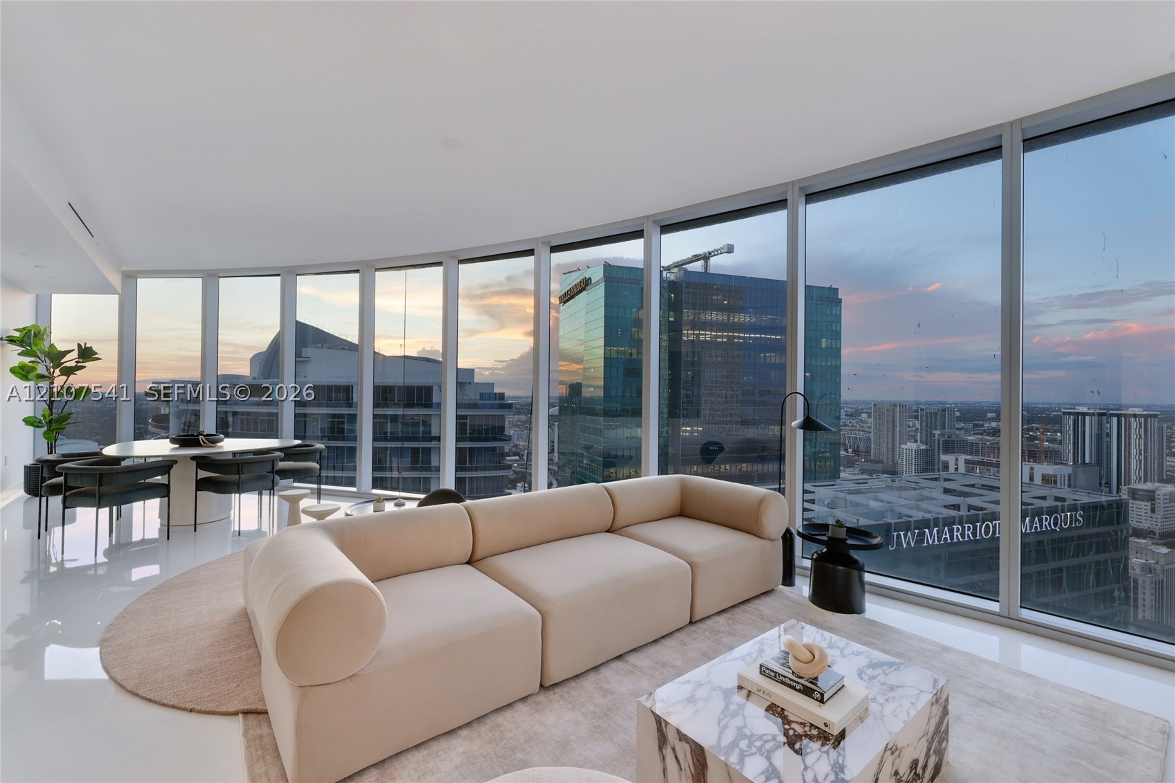 image Aston Martin Residences2