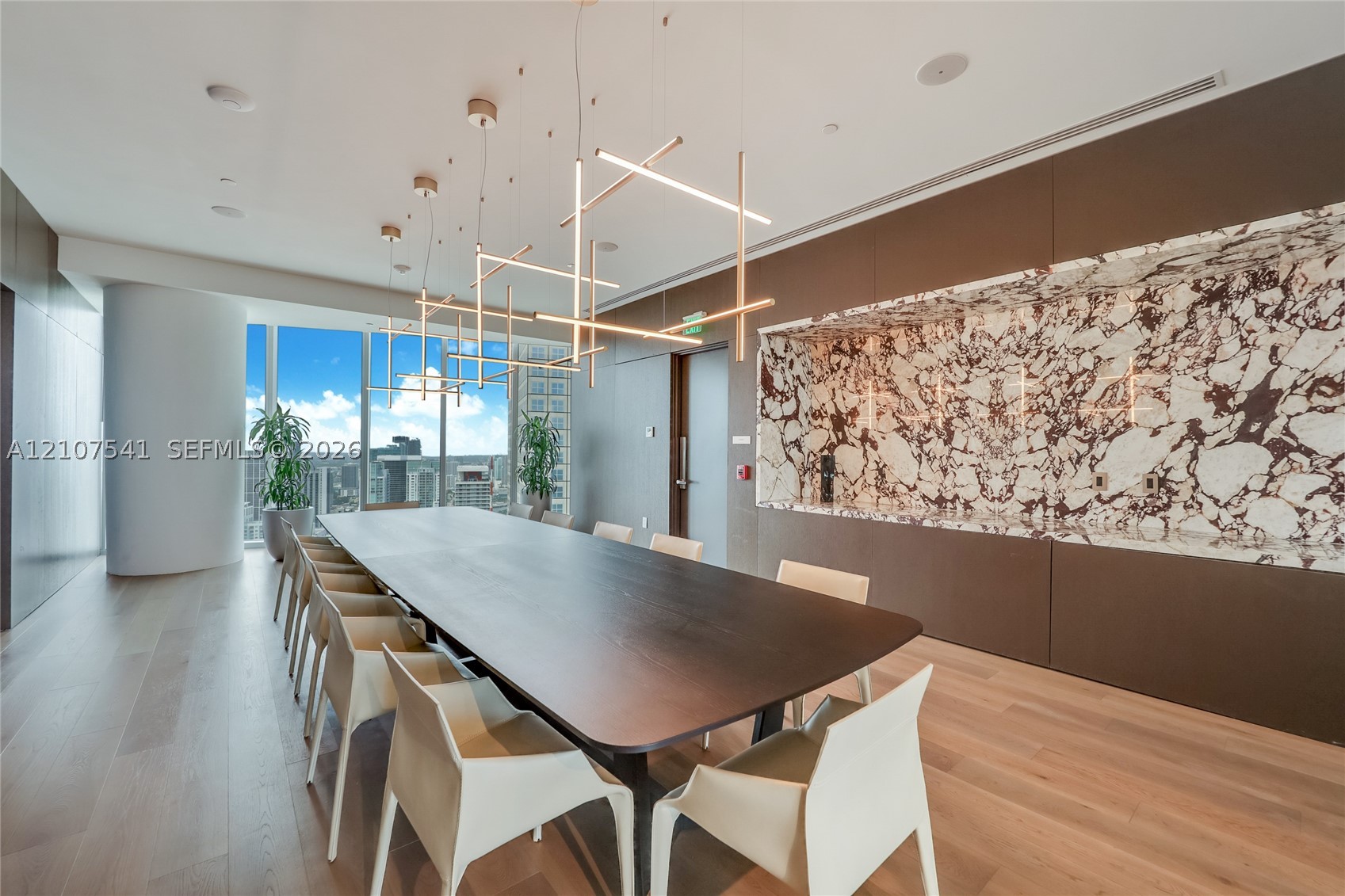 image Aston Martin Residences29