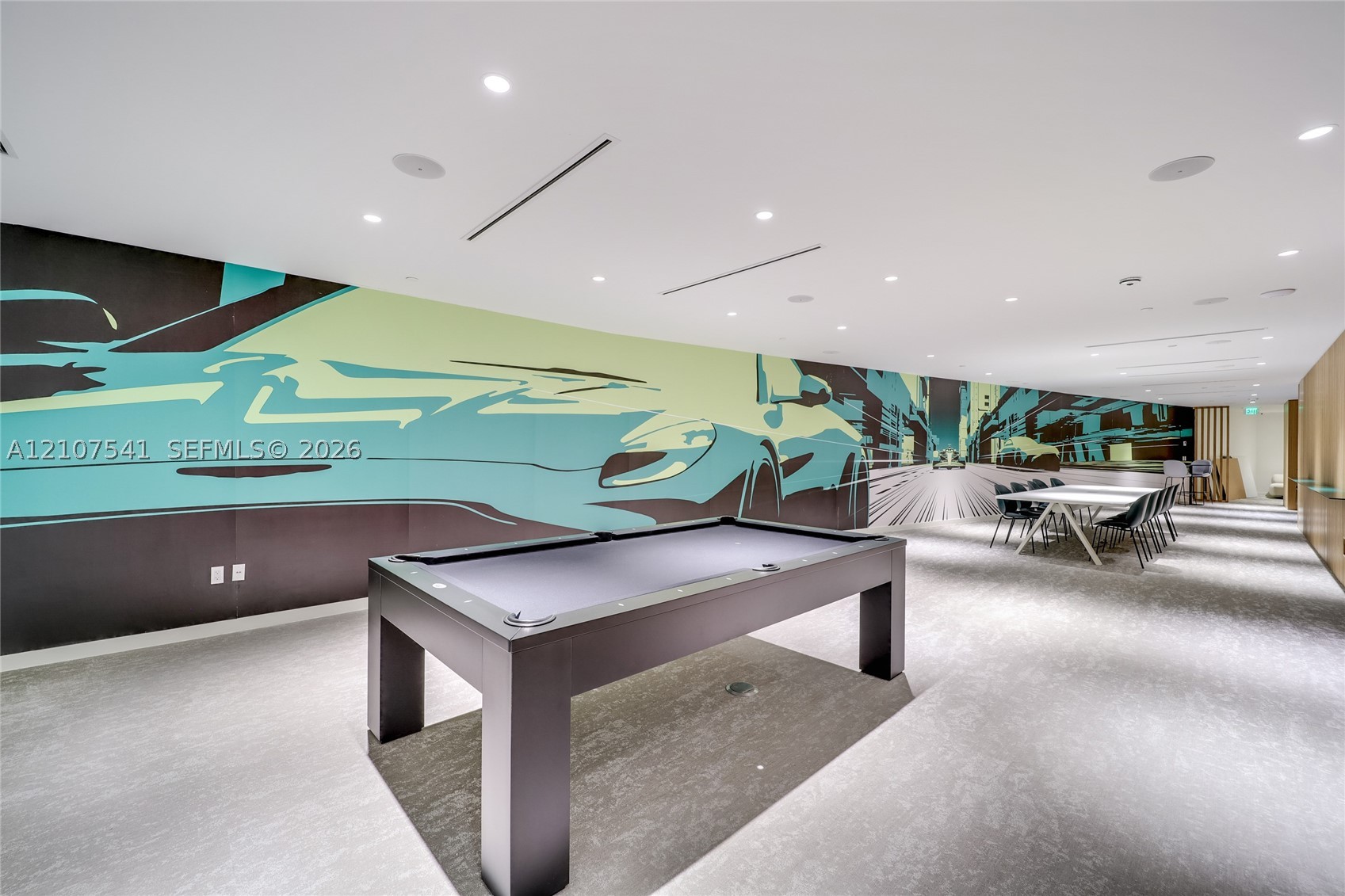image Aston Martin Residences37