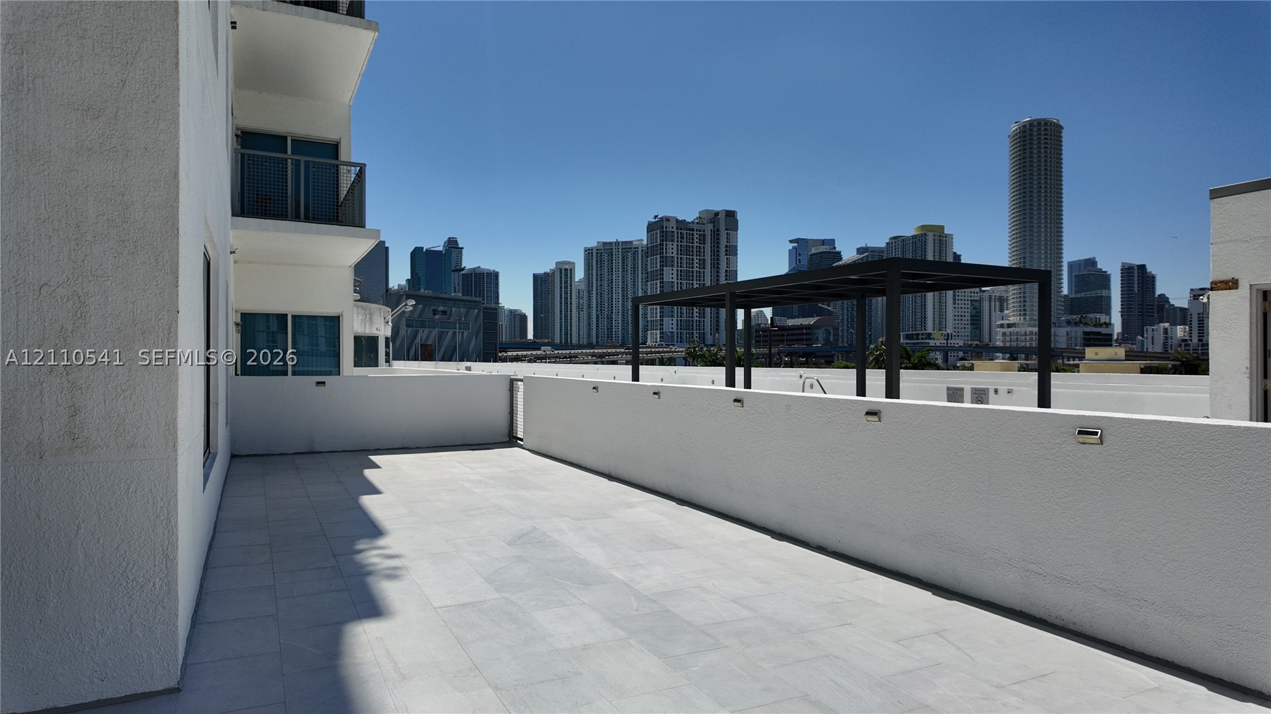 10 SW South Riv Dr #610