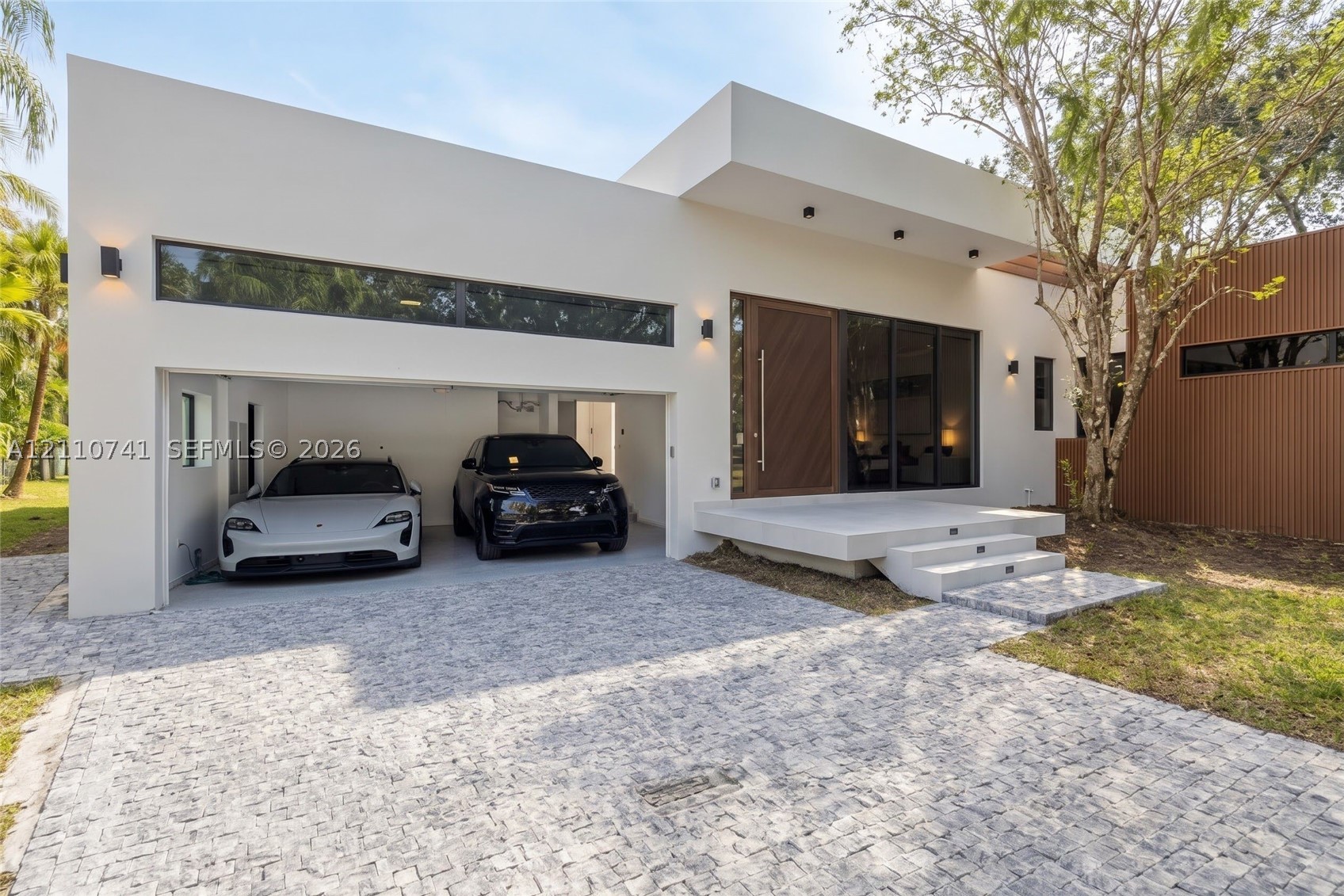 9445 SW 73rd Ave Pinecrest, FL 33156