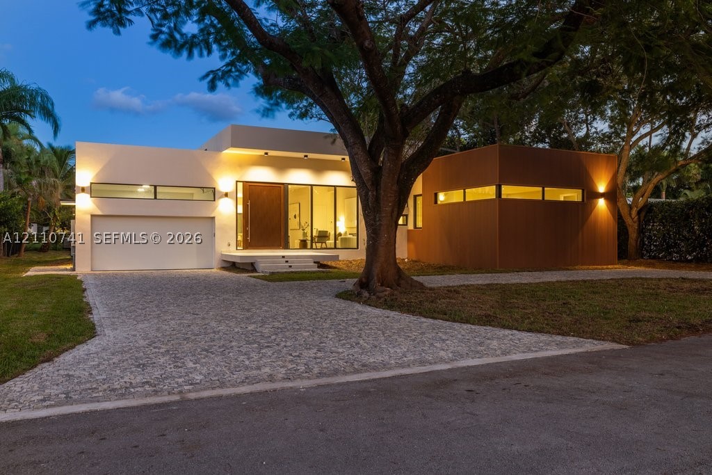 9445 SW 73rd Ave Pinecrest, FL 33156