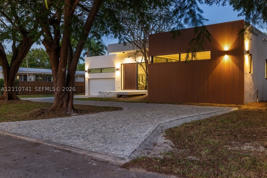 9445 SW 73rd Ave Pinecrest, FL 33156