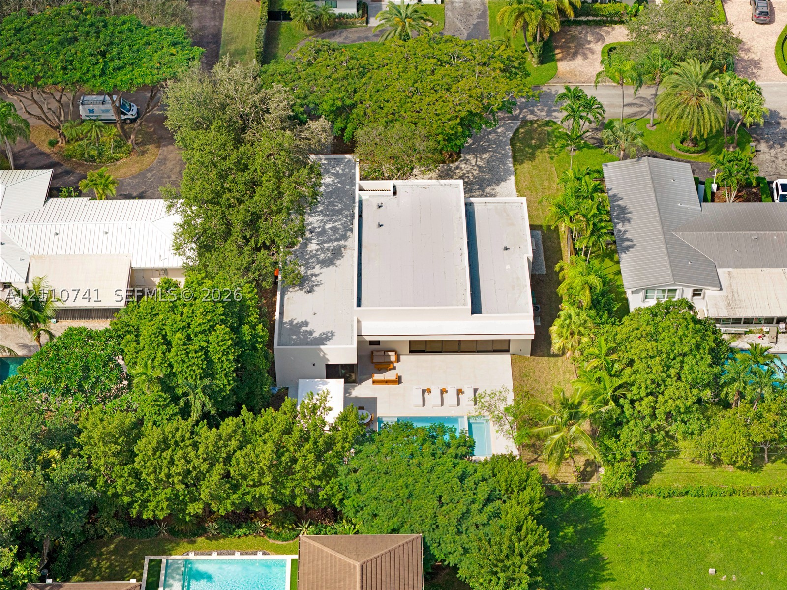 9445 SW 73rd Ave Pinecrest, FL 33156