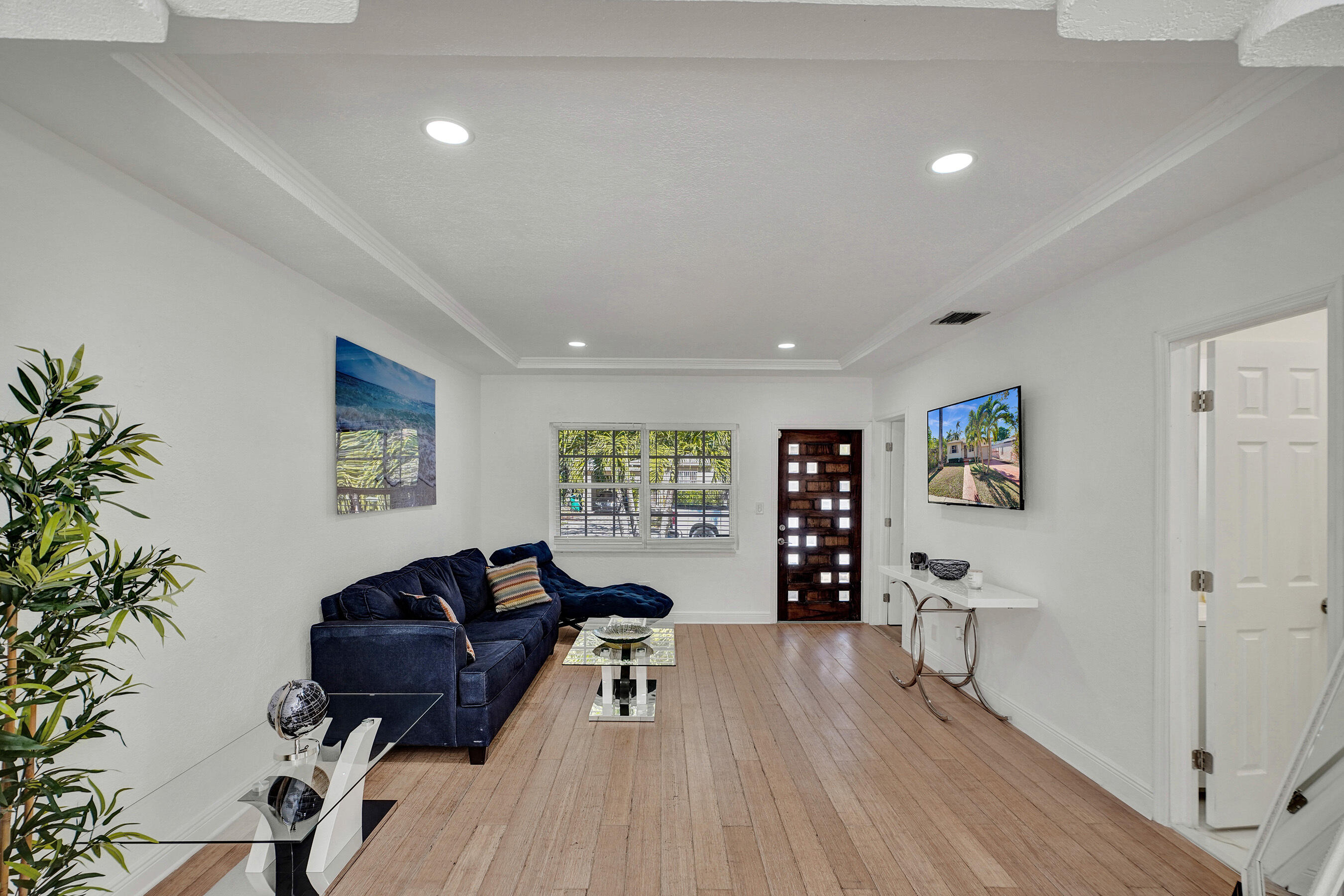 130 NE 49th Miami, FL 33137