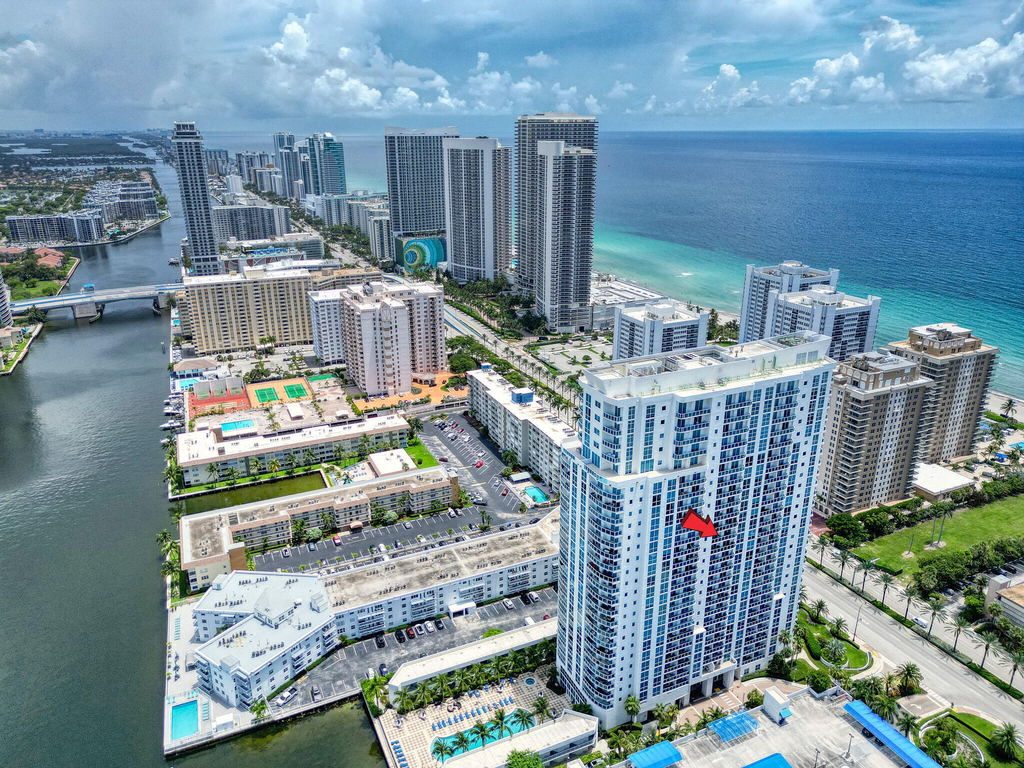 image Ocean Marine Yacht Club40