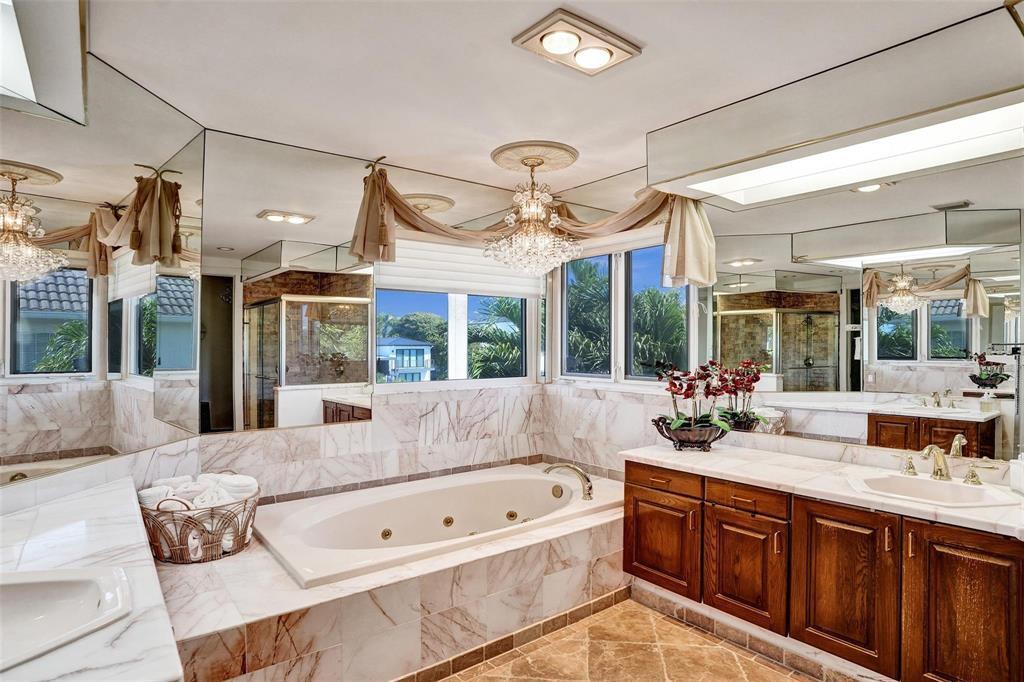 2875 NE 25th Fort Lauderdale, FL 33305