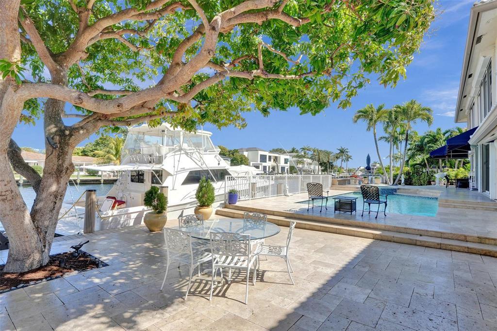 2875 NE 25th Fort Lauderdale, FL 33305