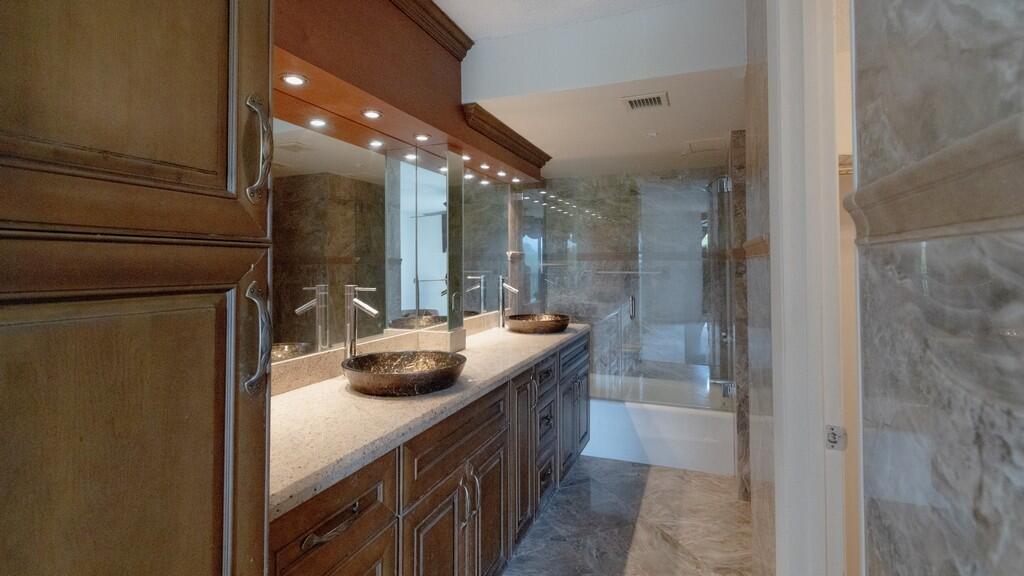 4201 N Ocean #402 Hollywood, FL 33019