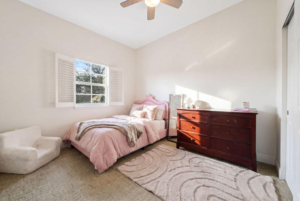 261 SW 6th Pompano Beach, FL 33060