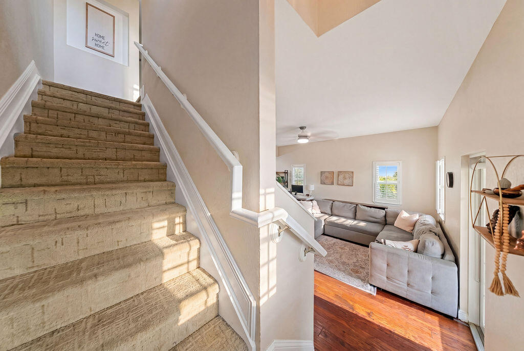 261 SW 6th Pompano Beach, FL 33060