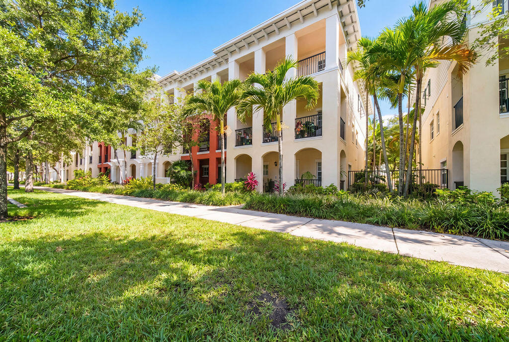 261 SW 6th Pompano Beach, FL 33060