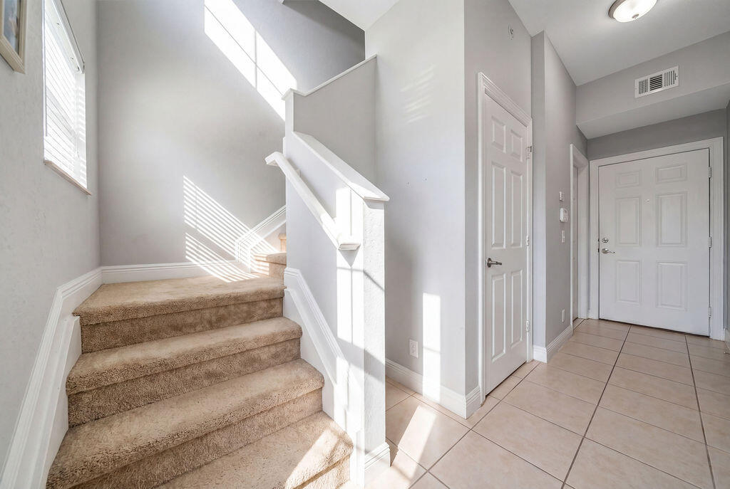 261 SW 6th Pompano Beach, FL 33060