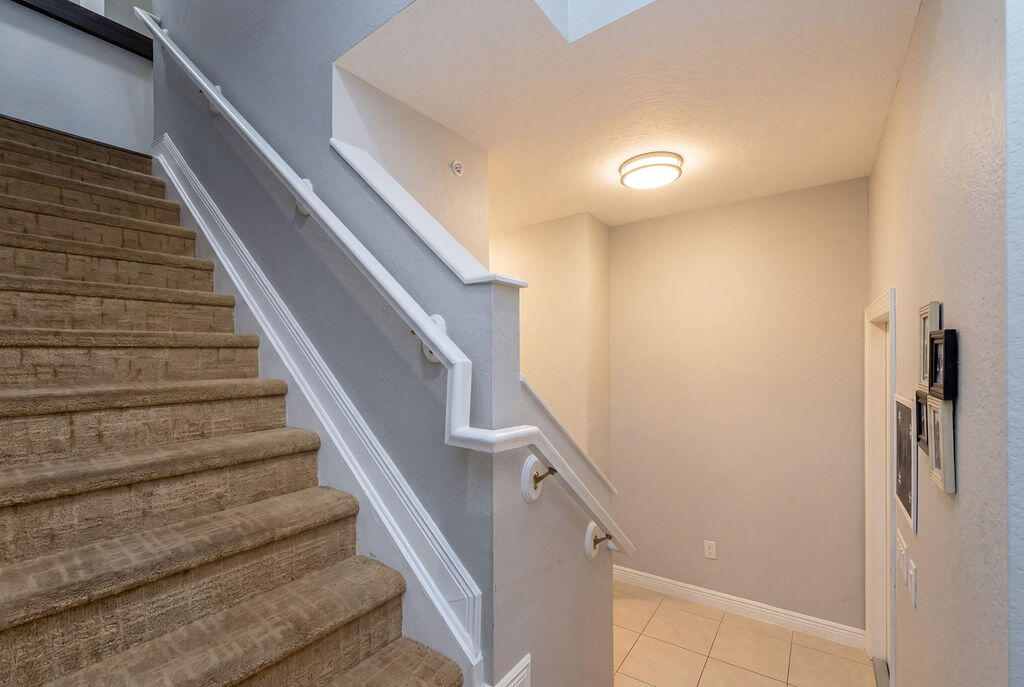 261 SW 6th Pompano Beach, FL 33060