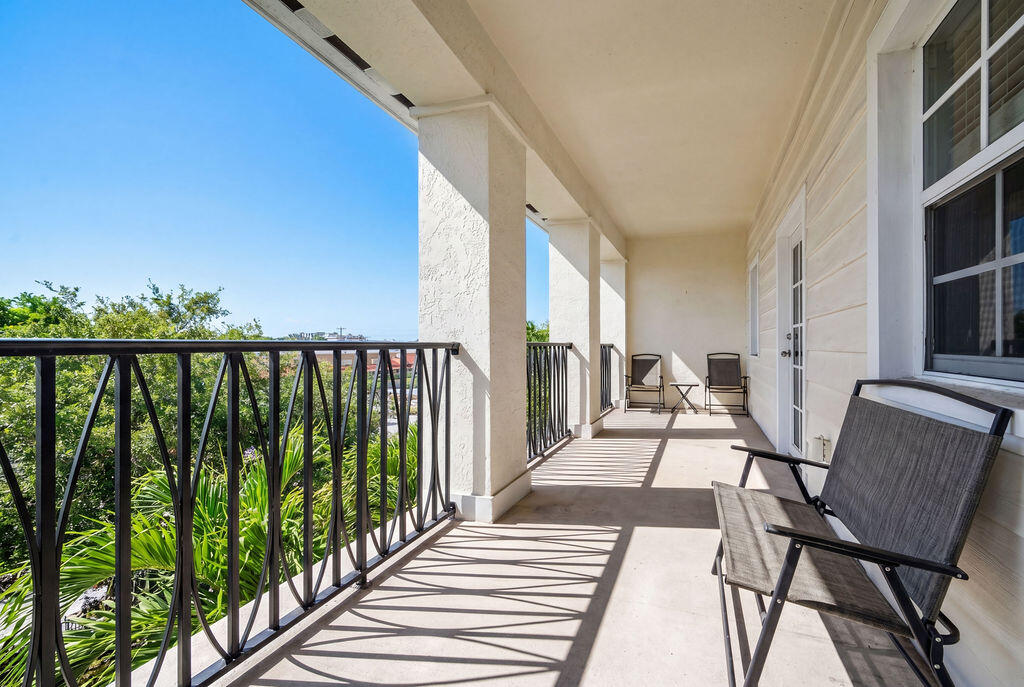 261 SW 6th Pompano Beach, FL 33060