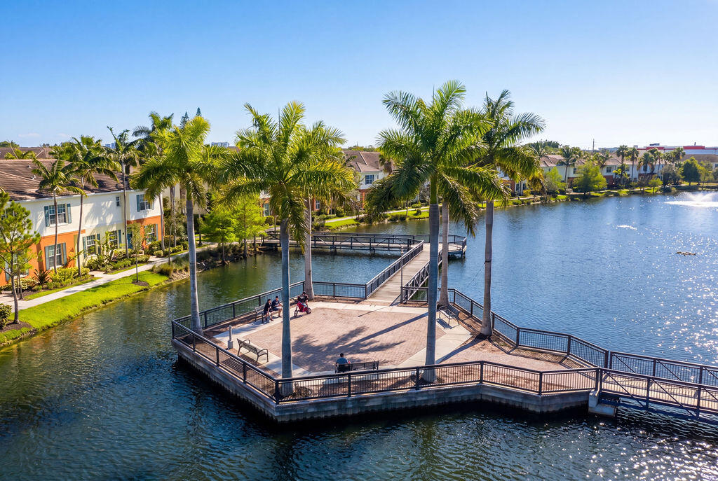 261 SW 6th Pompano Beach, FL 33060