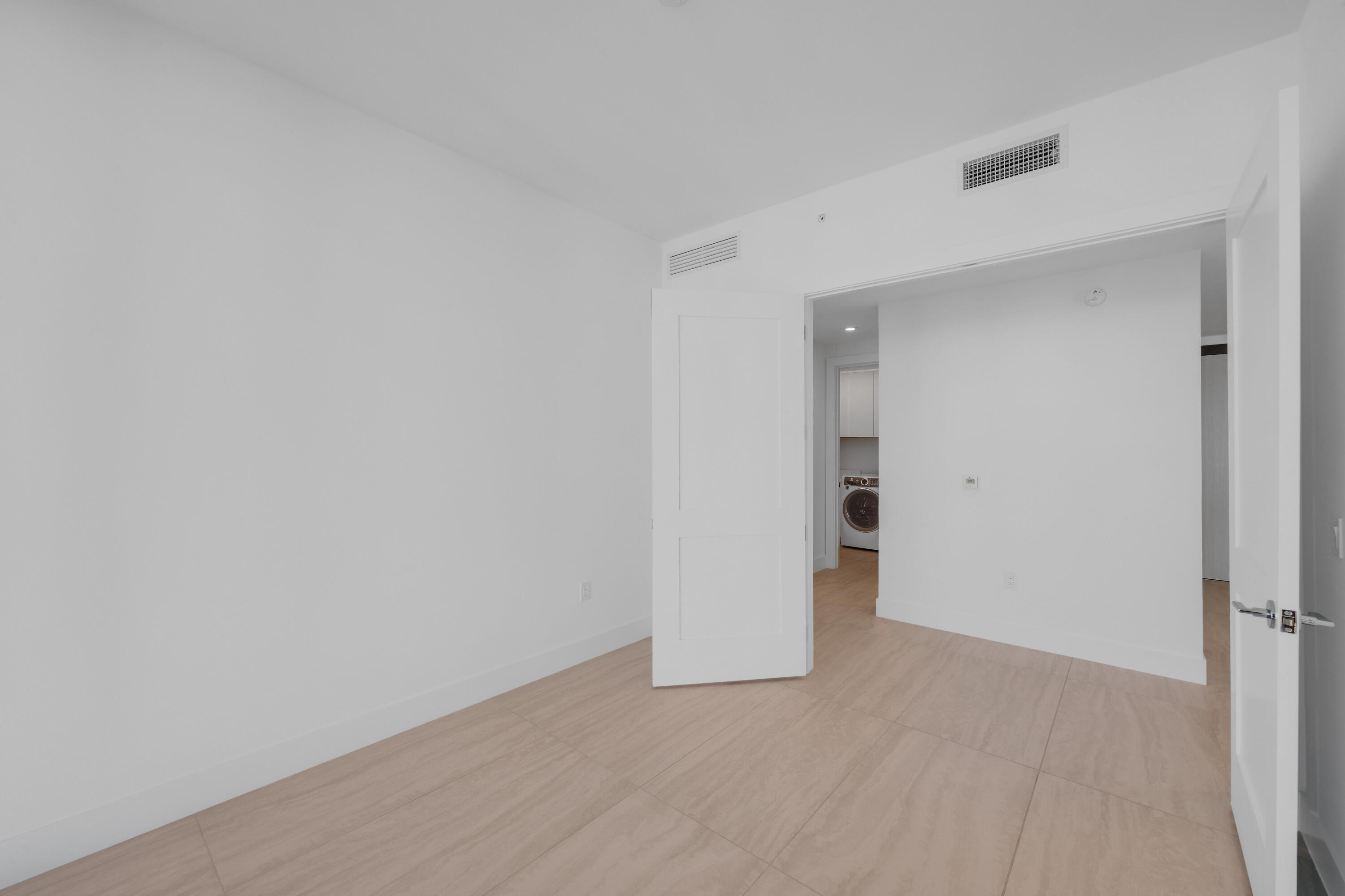 151 N Seabreeze #903 Fort Lauderdale, FL 33304
