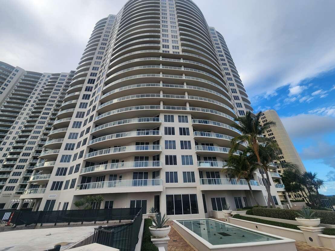2700 N Ocean #2501a Riviera Beach, FL 33404