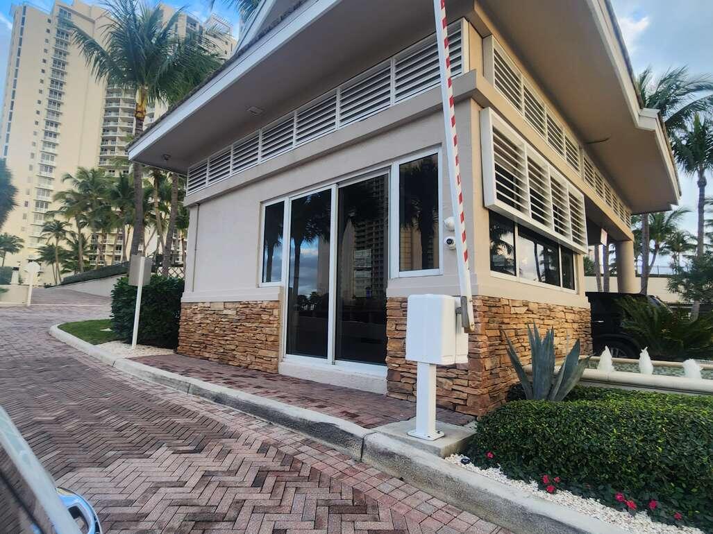 2700 N Ocean #2501a Riviera Beach, FL 33404