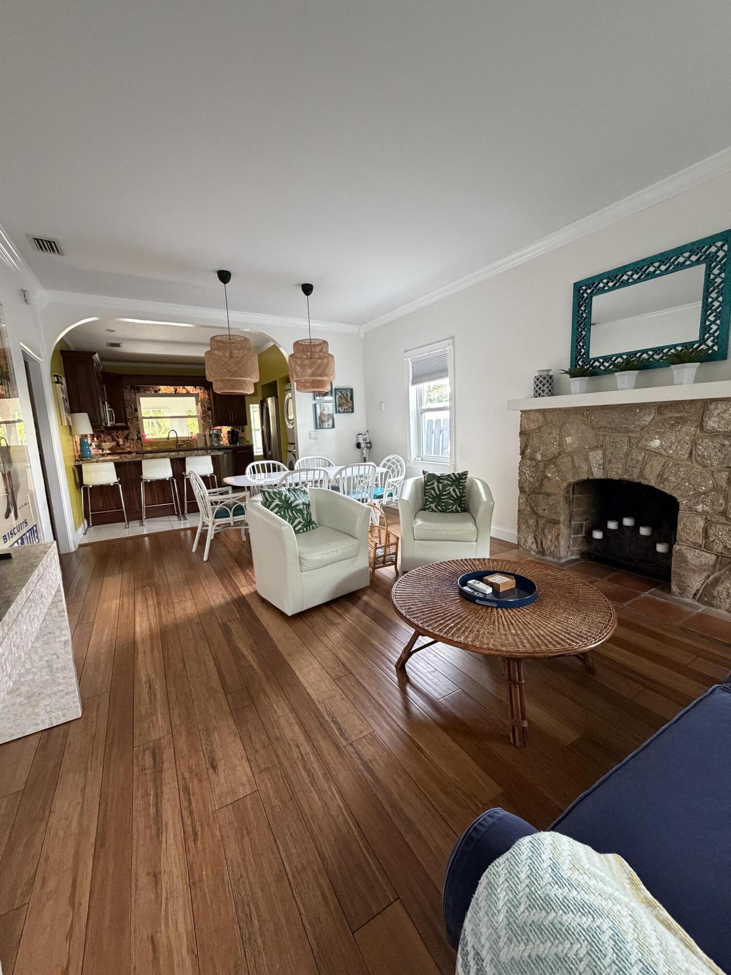 515 Ardmore West Palm Beach, FL 33401