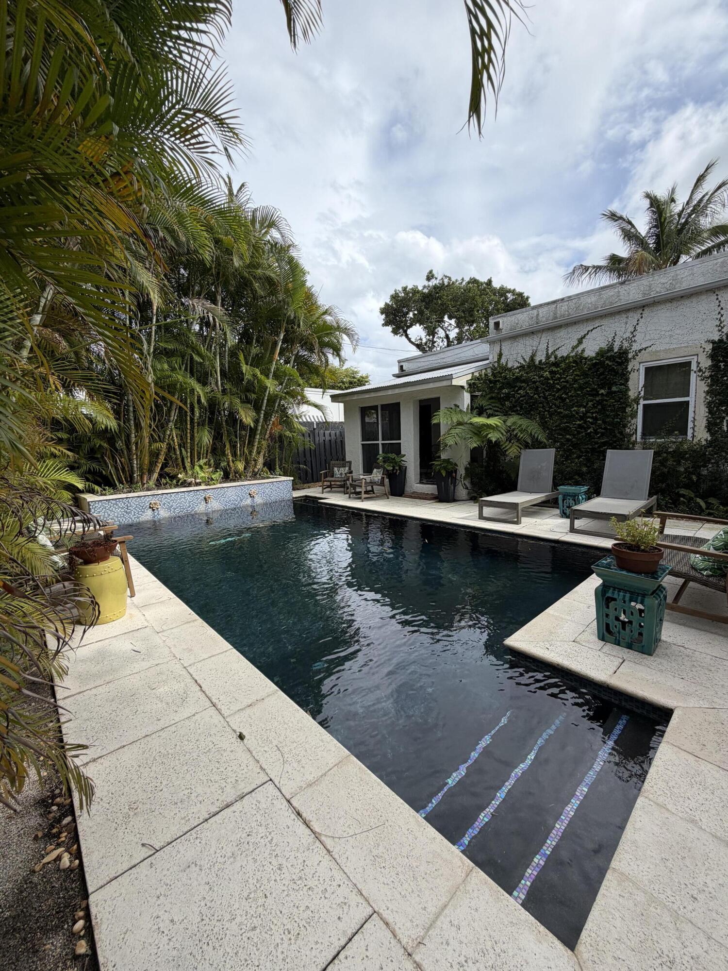 515 Ardmore West Palm Beach, FL 33401