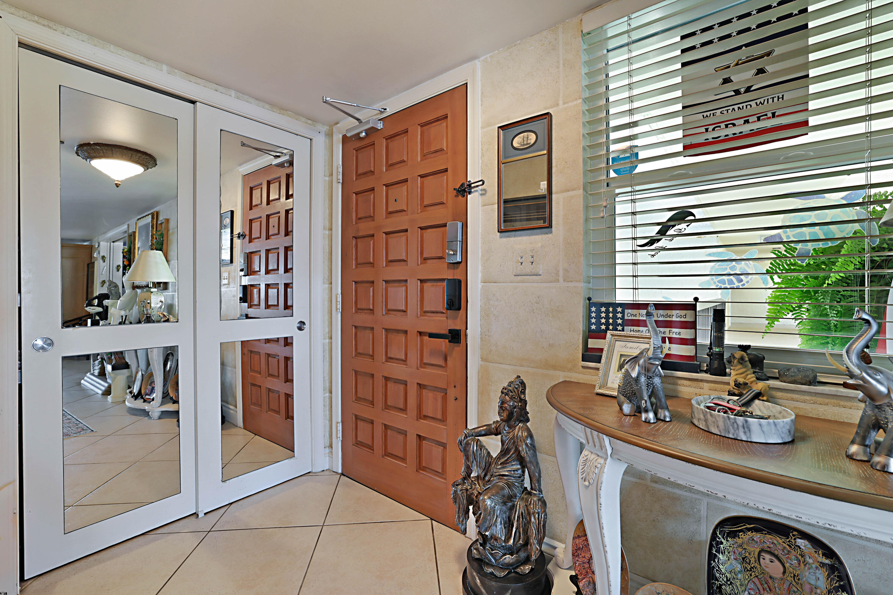 374 Golfview #205 North Palm Beach, FL 33408
