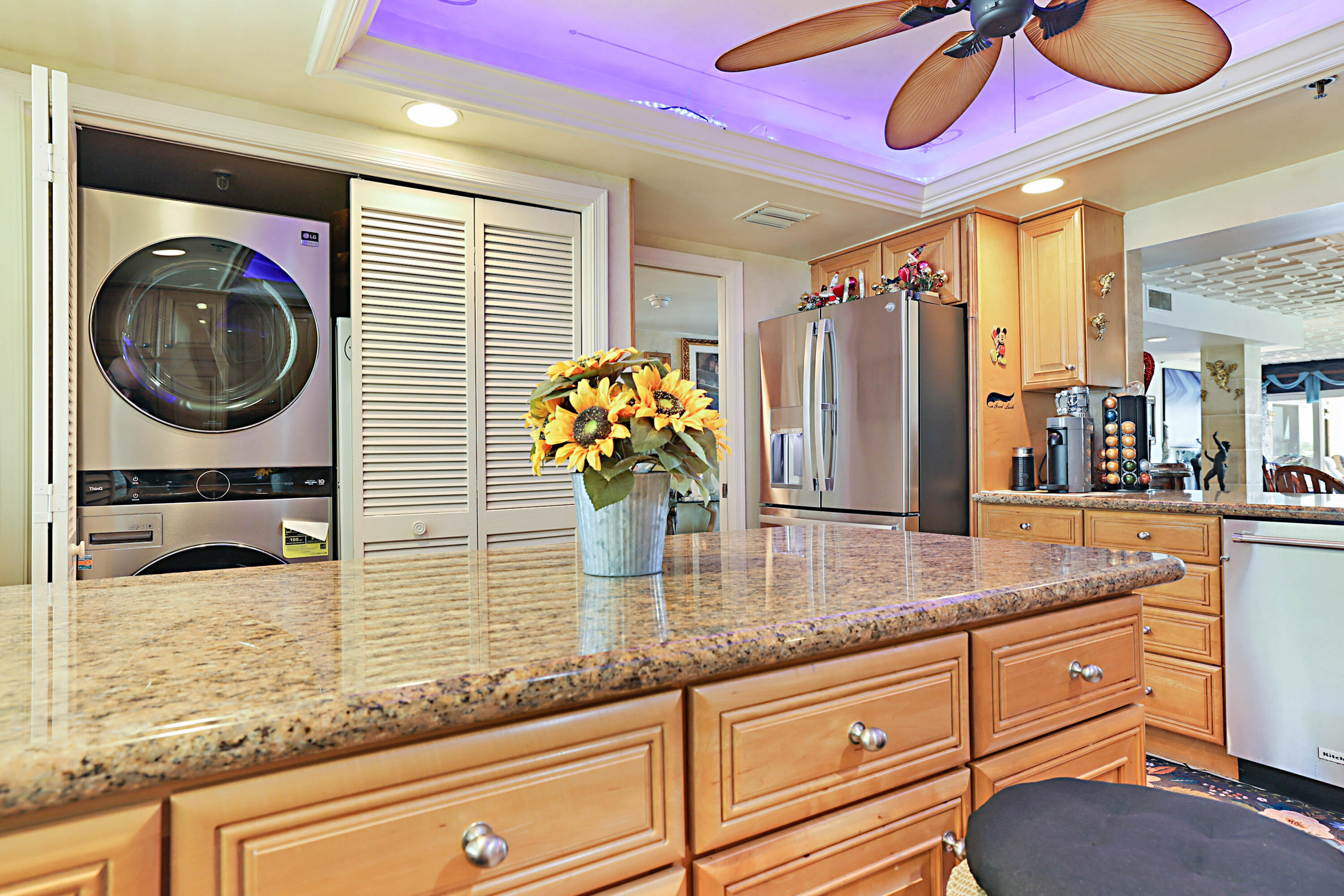 374 Golfview #205 North Palm Beach, FL 33408