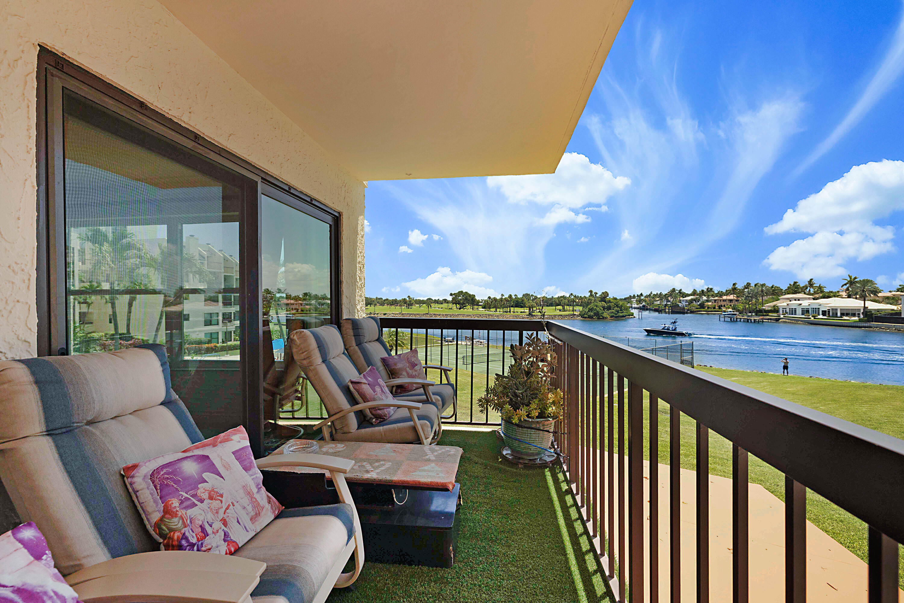 374 Golfview #205 North Palm Beach, FL 33408