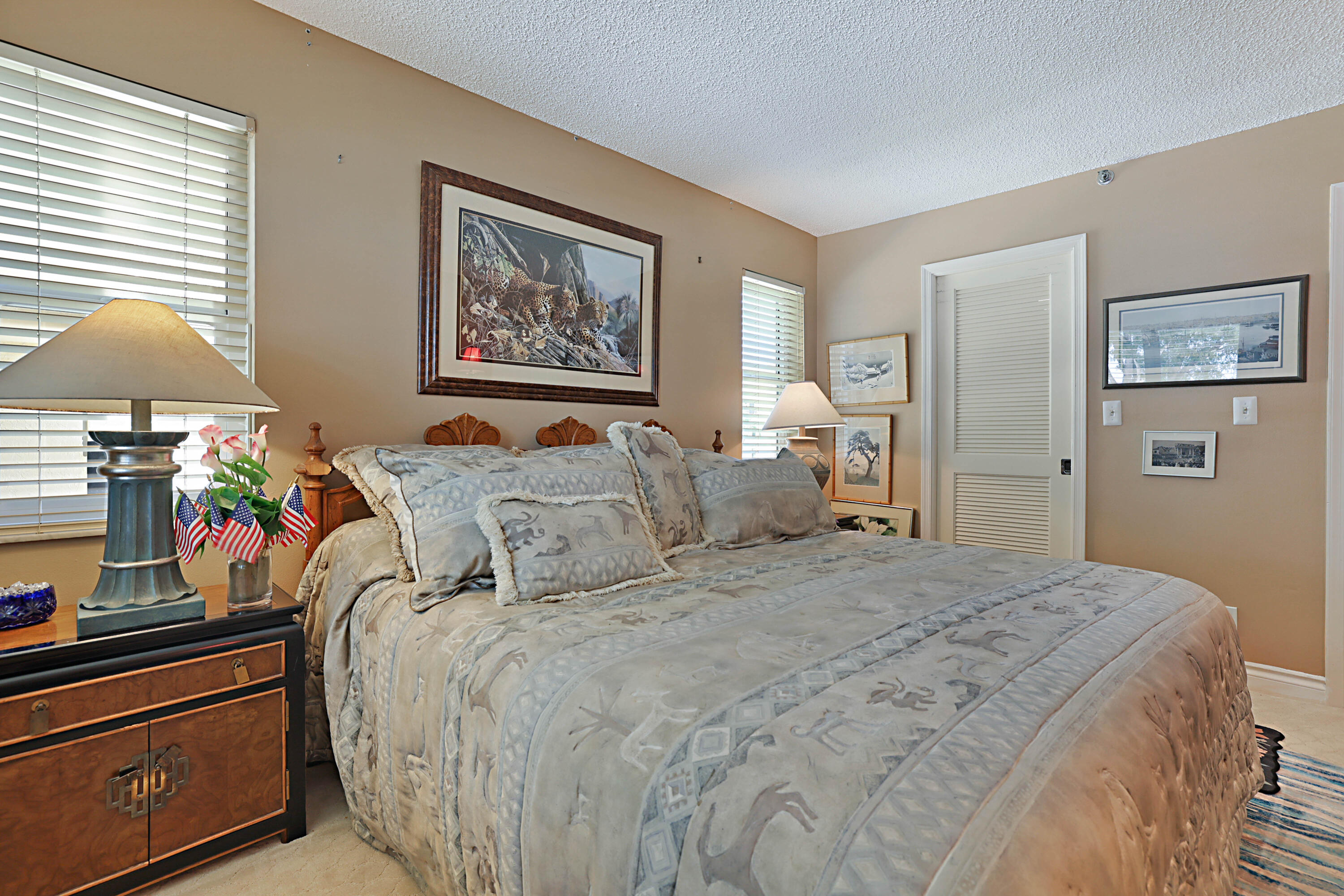 374 Golfview #205 North Palm Beach, FL 33408