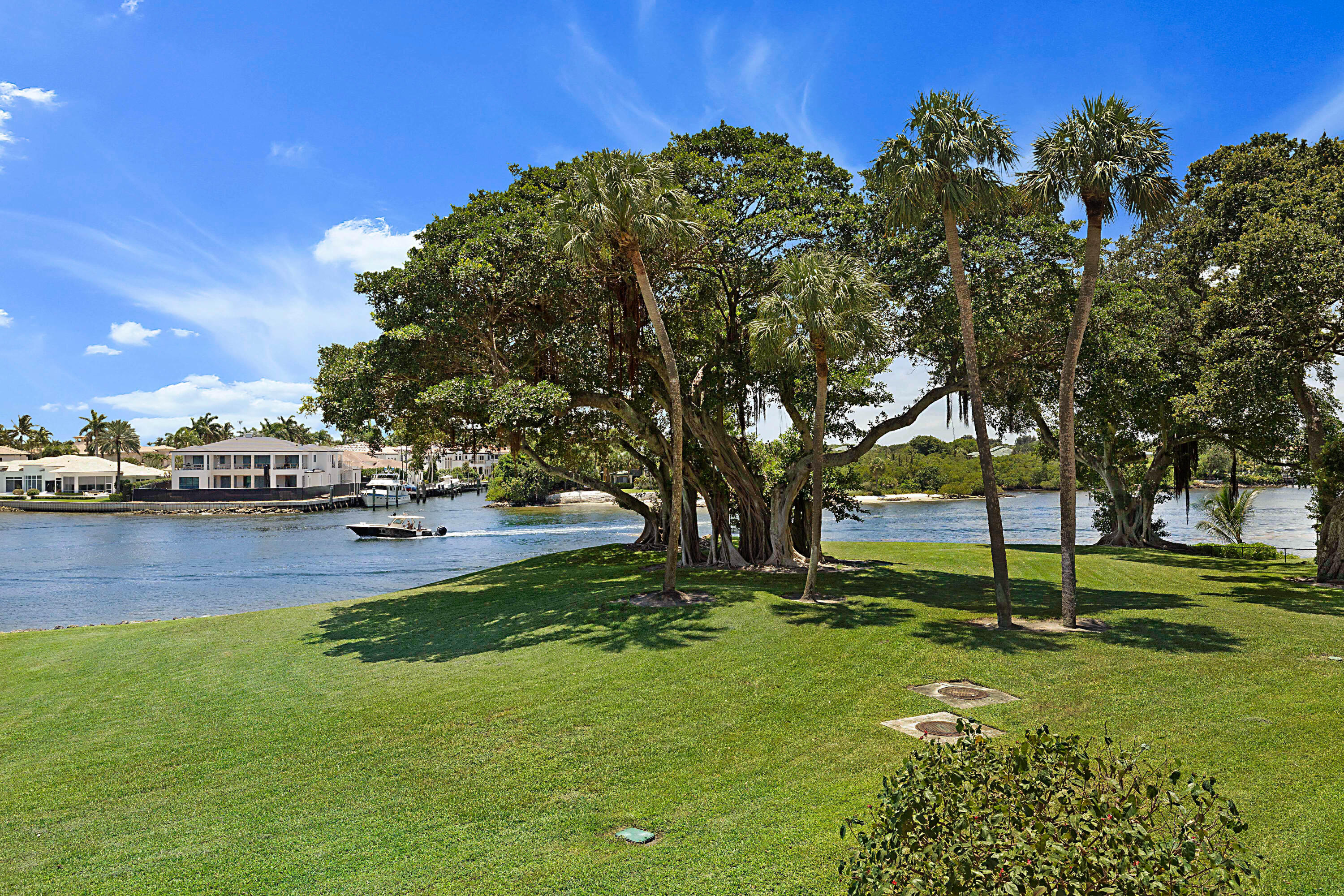 374 Golfview #205 North Palm Beach, FL 33408