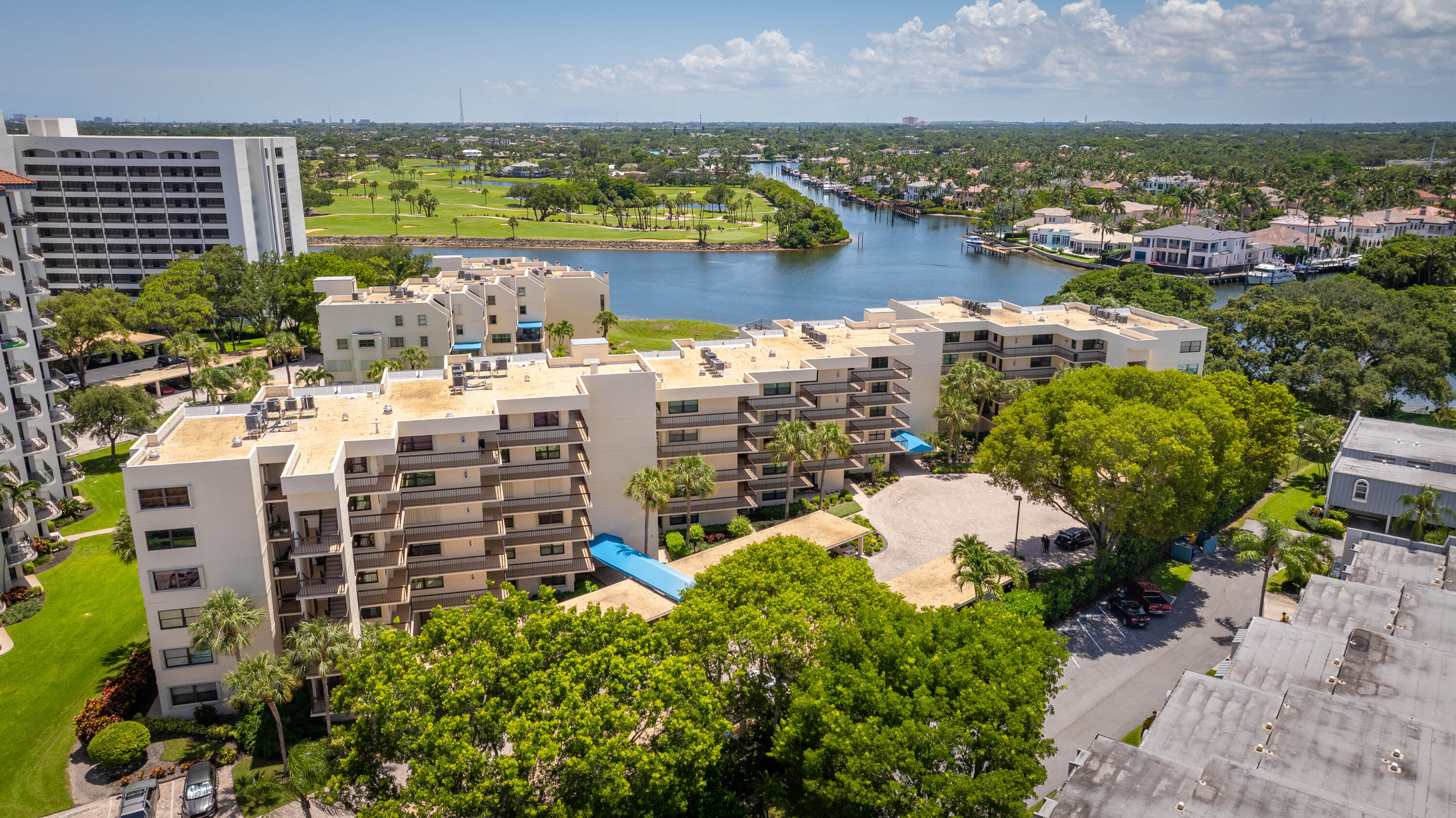 374 Golfview #205 North Palm Beach, FL 33408
