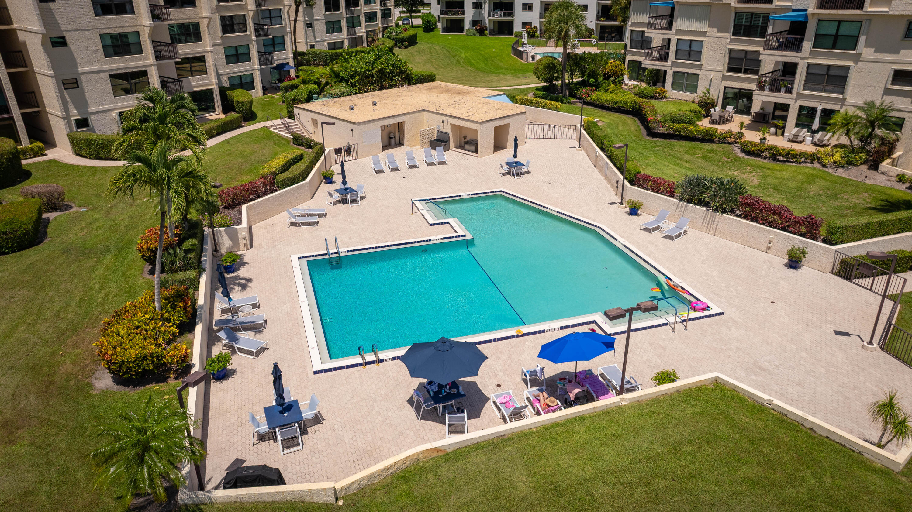 374 Golfview #205 North Palm Beach, FL 33408