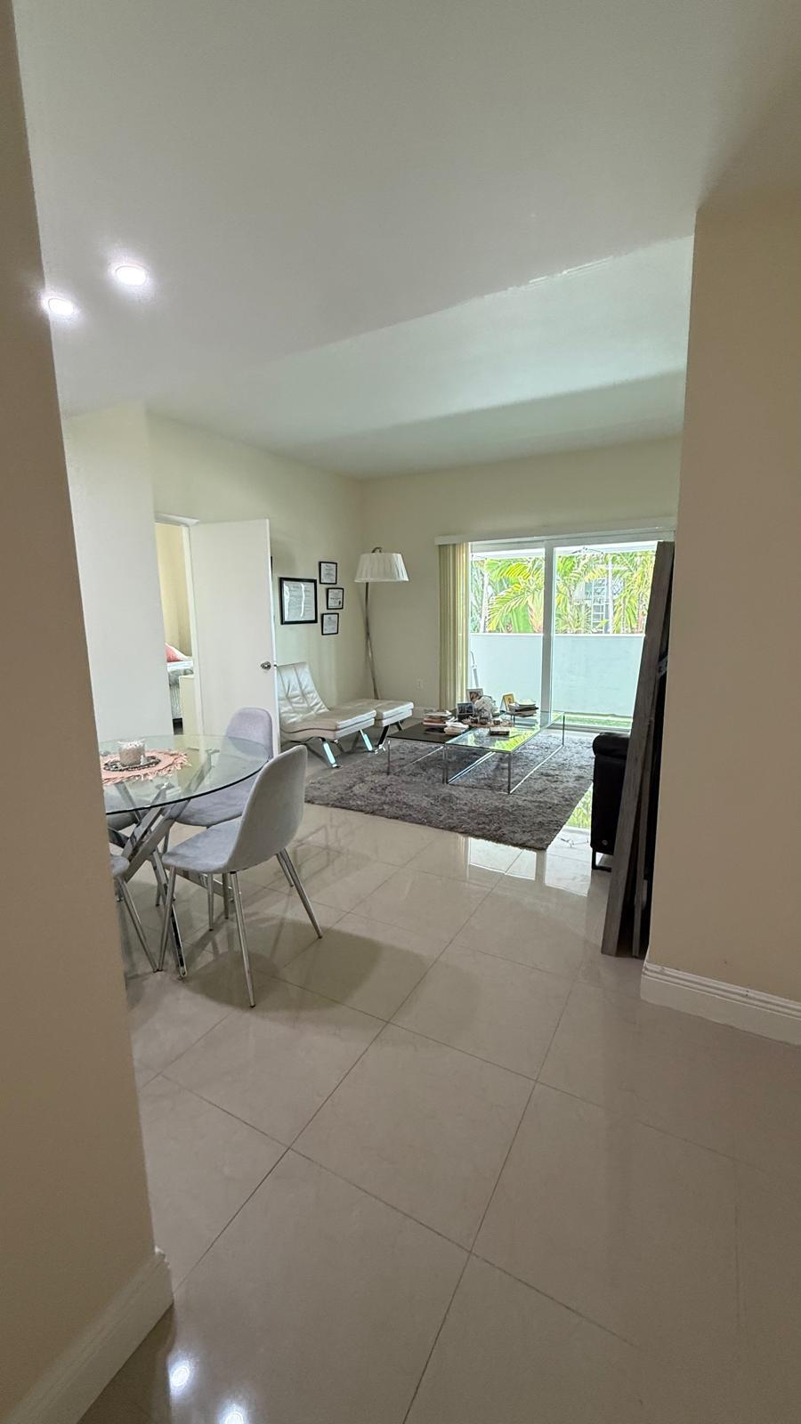 image Arlen House West12