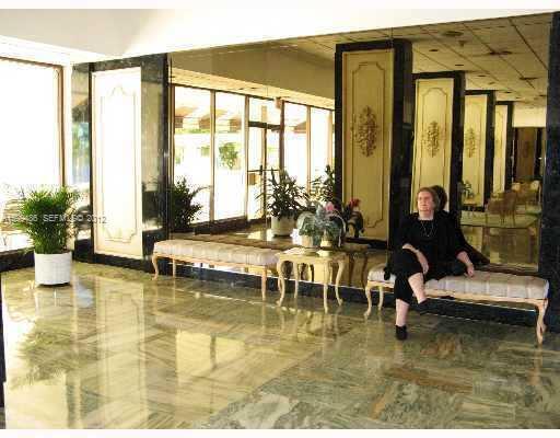 image Arlen House West1